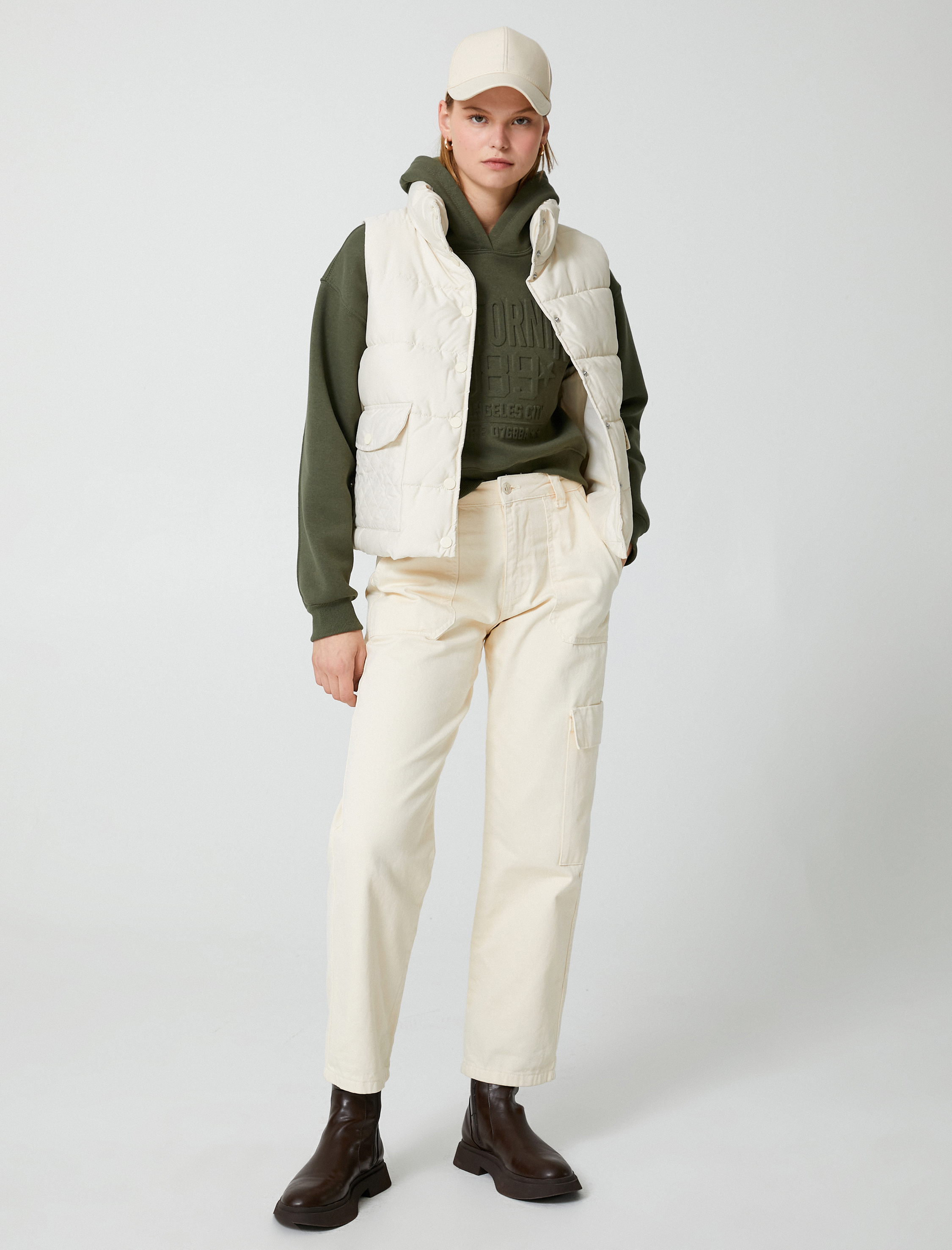   Şişme Yelek Çıtçıtlı Dik Yaka Cepli