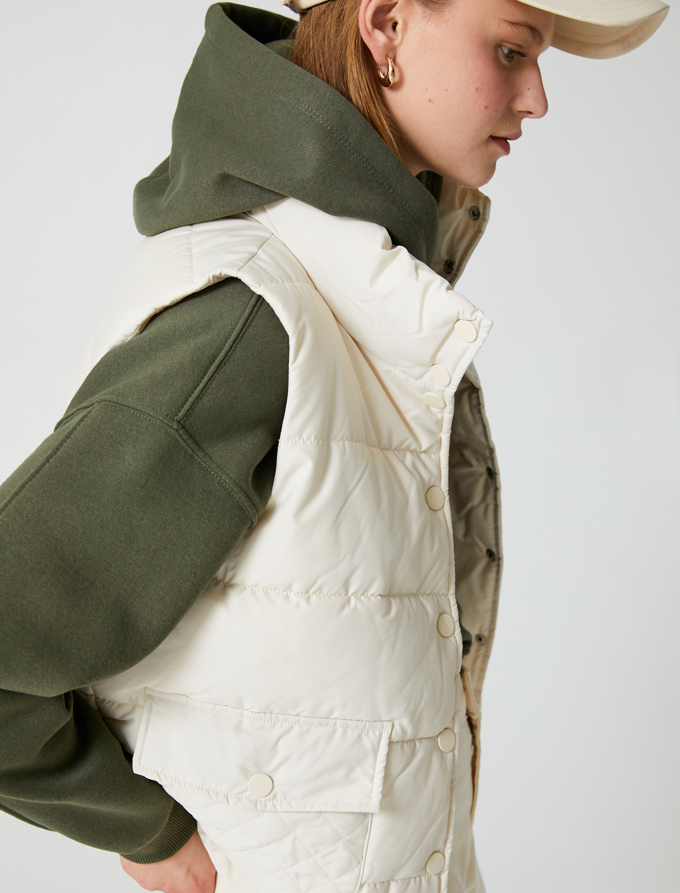   Şişme Yelek Çıtçıtlı Dik Yaka Cepli