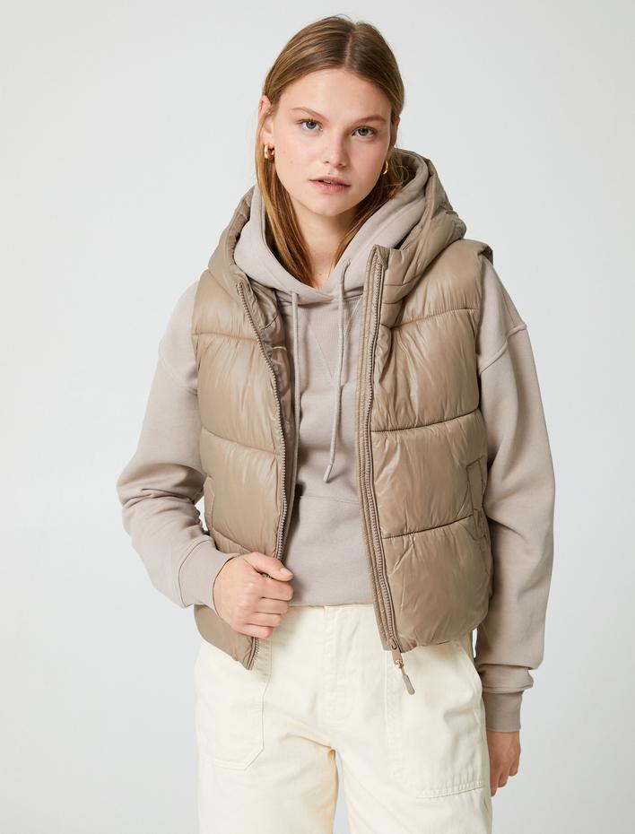  Kısa Şişme Yelek Fermuarlı Kapüşonlu Cepli