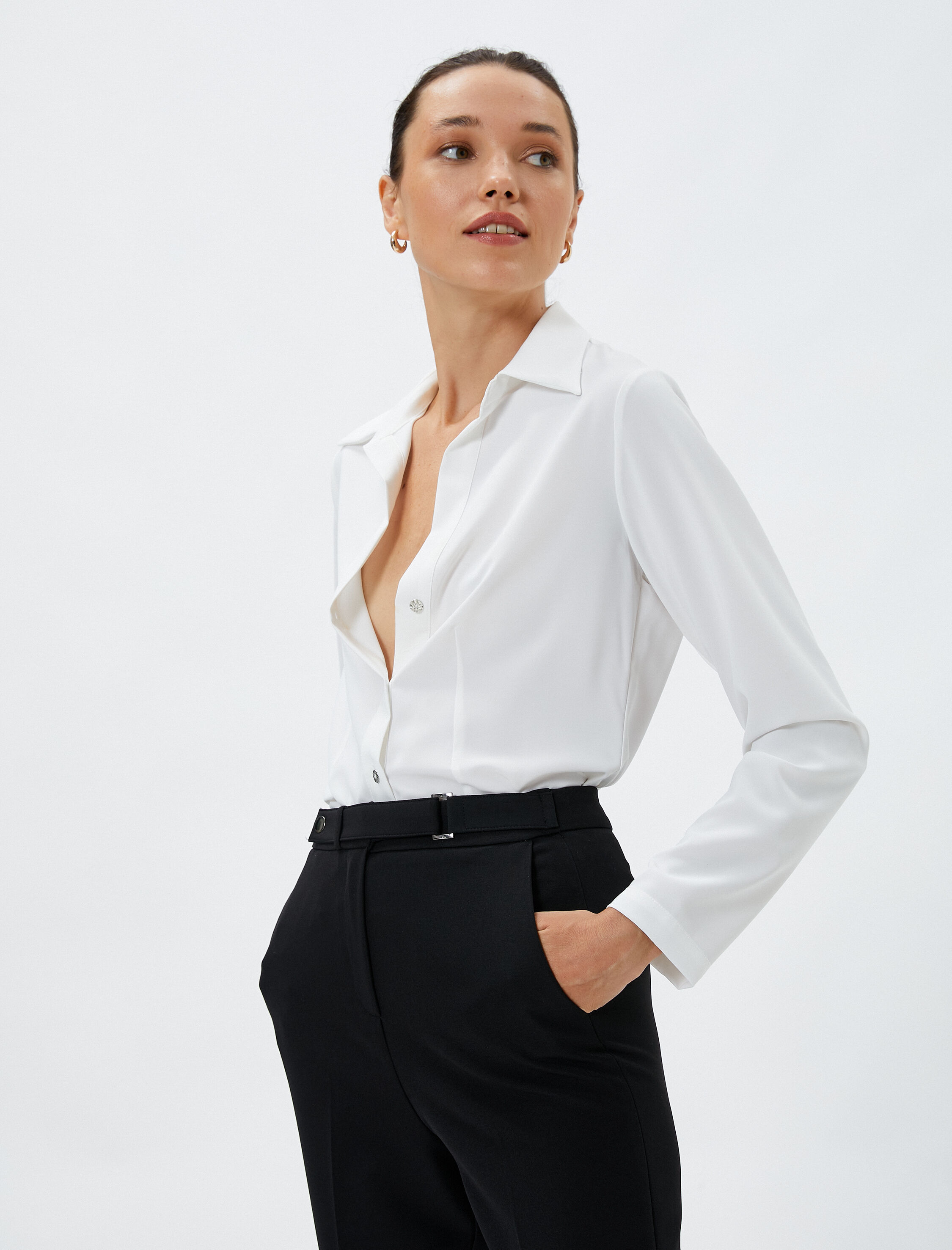   Uzun Kollu Gömlek Nervürlü Düğmeli Klasik Yaka