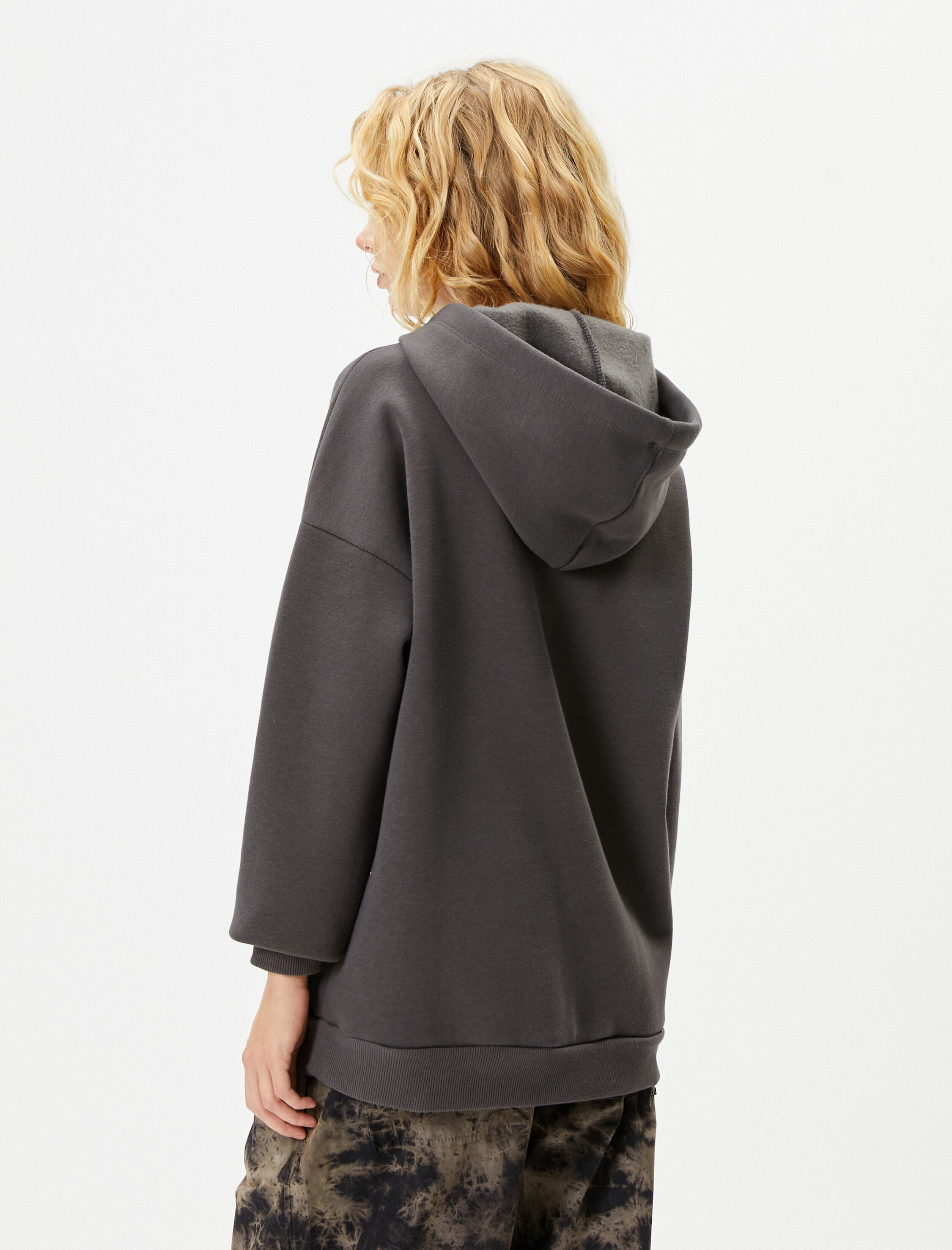   Şardonlu Baskılı Kapşonlu Sweat Müzik Temalı Uzun Kollu