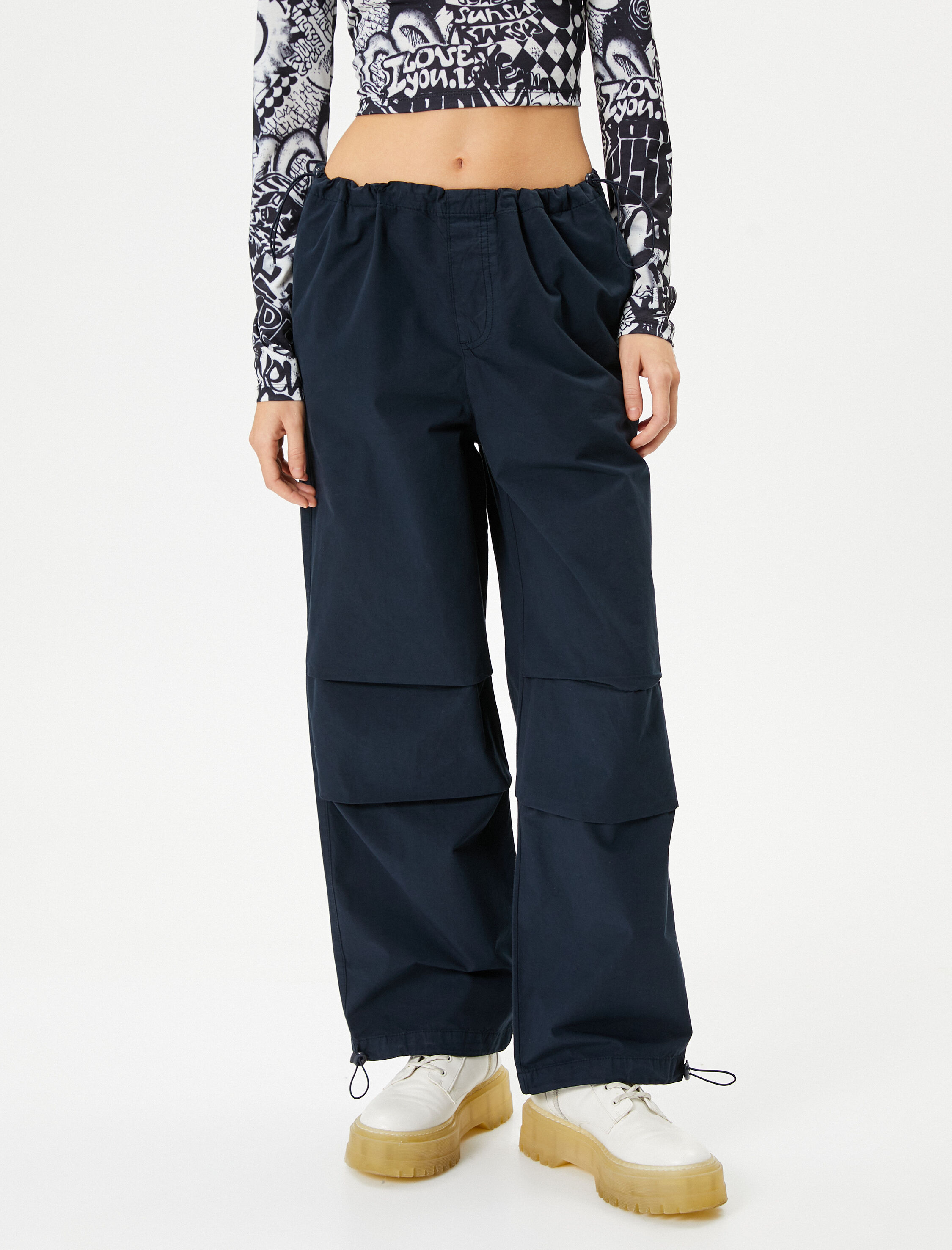   Oversize Paraşüt Pantolon Kat Detaylı Cepli Pamuklu