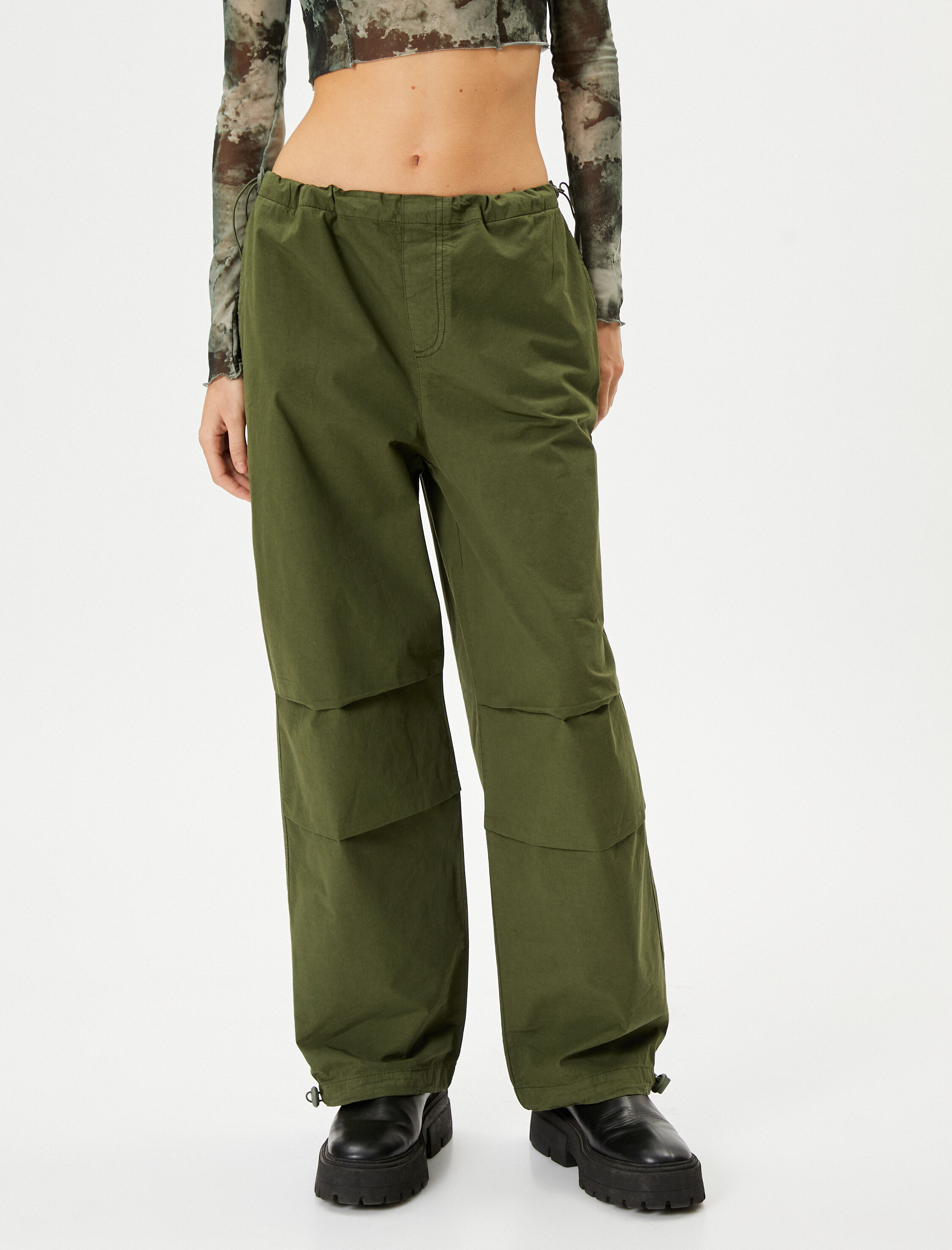   Oversize Paraşüt Pantolon Kat Detaylı Cepli Pamuklu