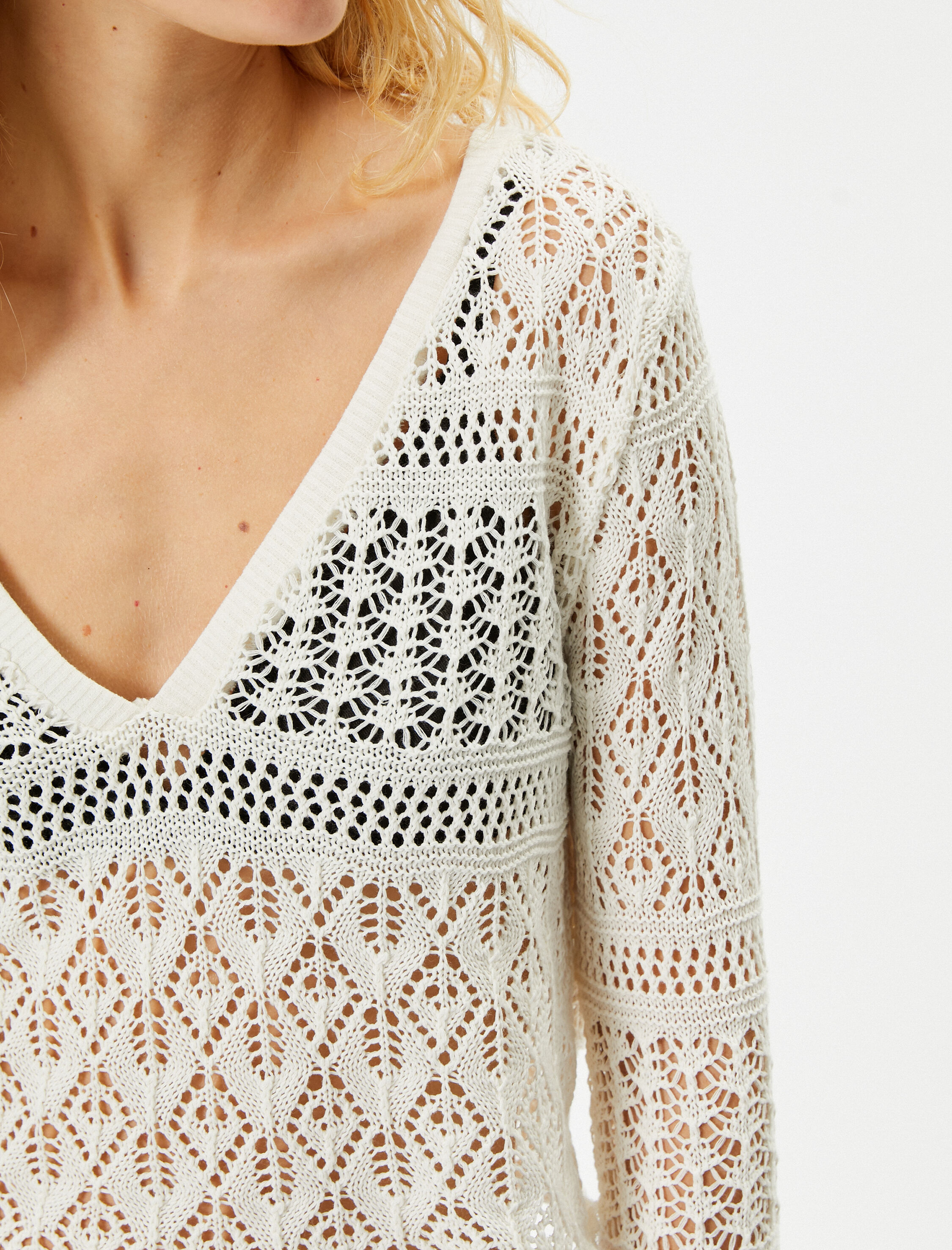   Triko Ajurlu Crop Tişört Uzun Kollu V Yaka