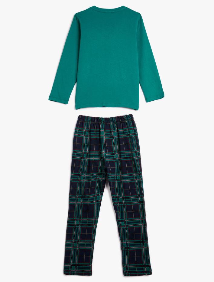  Yılbaşı Temalı Pijama Takımı Baskılı Uzun Kollu Pamuklu