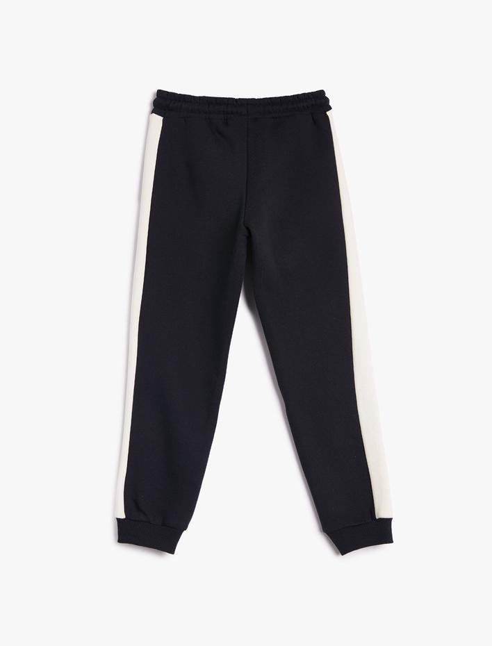 Erkek Çocuk Jogger Eşofman Altı Cepli Beli Bağlamalı Baskı Detaylı Renk Kontrastlı