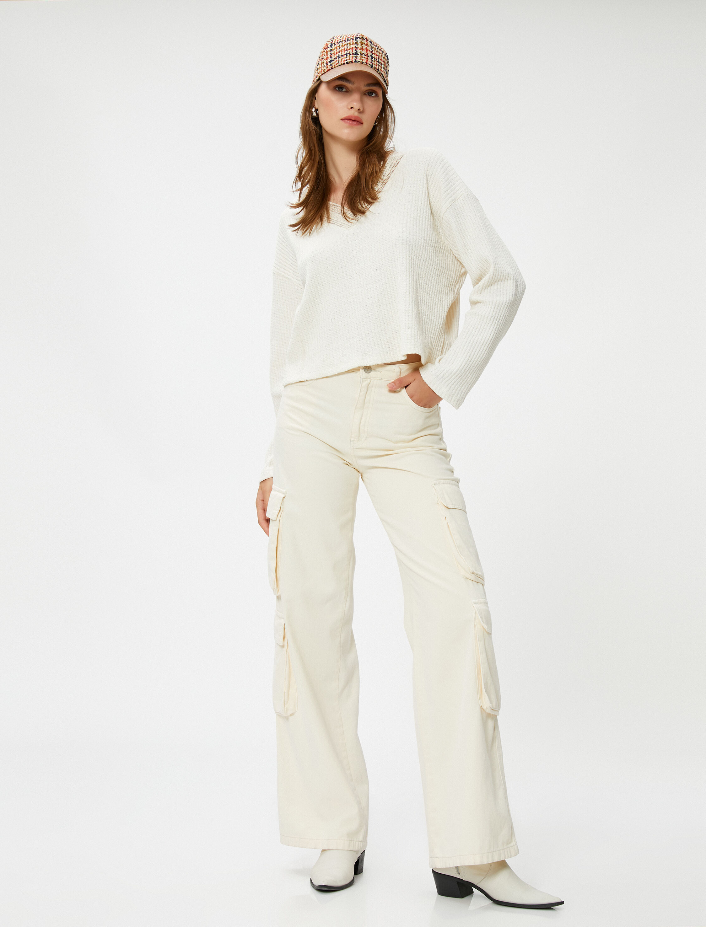   V Yaka Kazak Şerit Detaylı