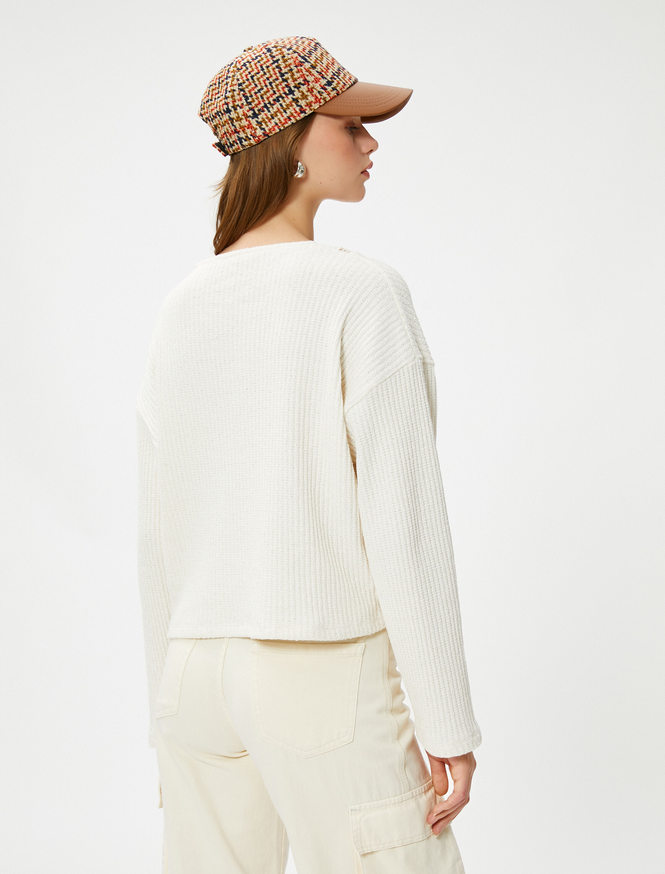   V Yaka Kazak Şerit Detaylı