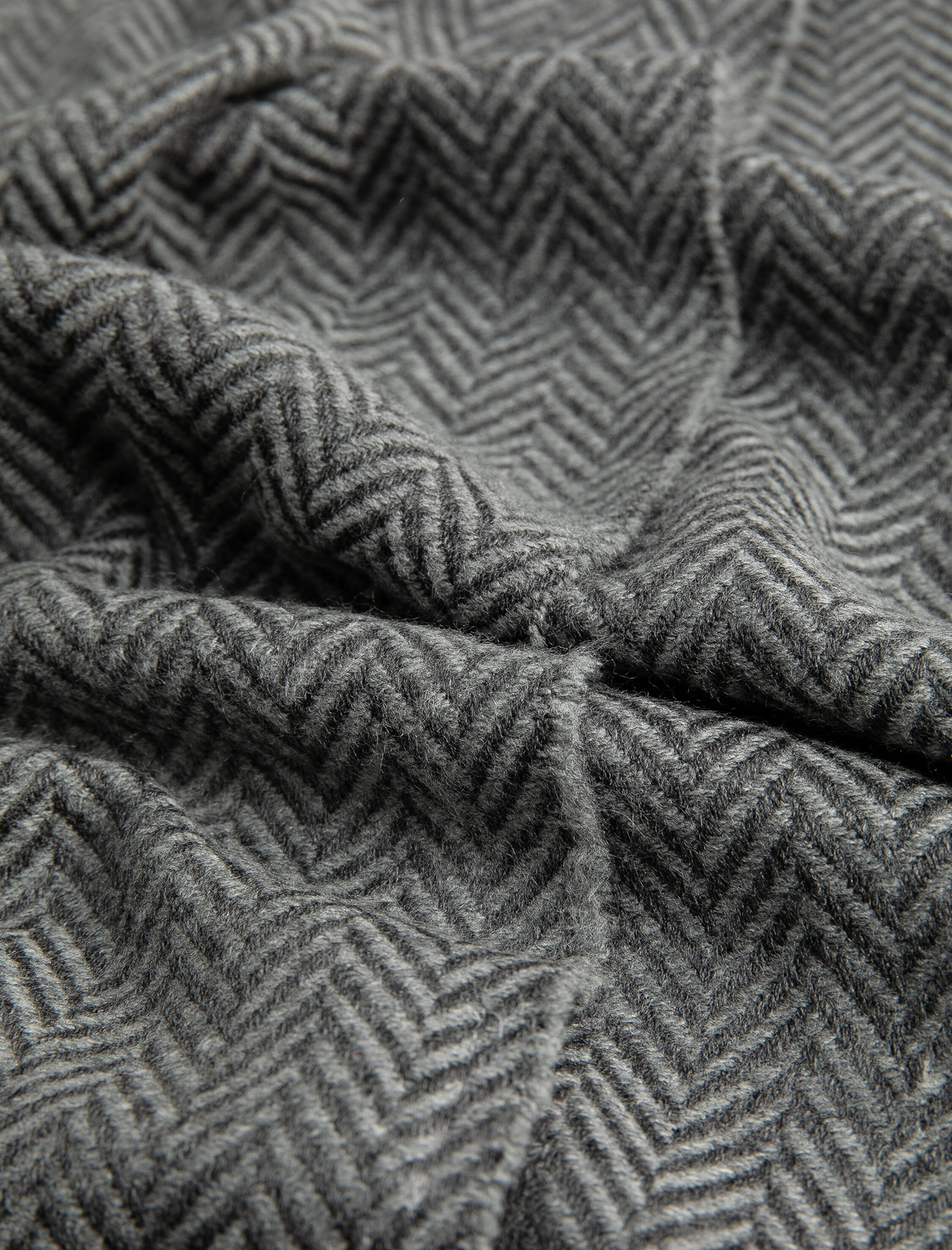  Erkek Atkı Balıksırtı Desenli Püskül Detaylı