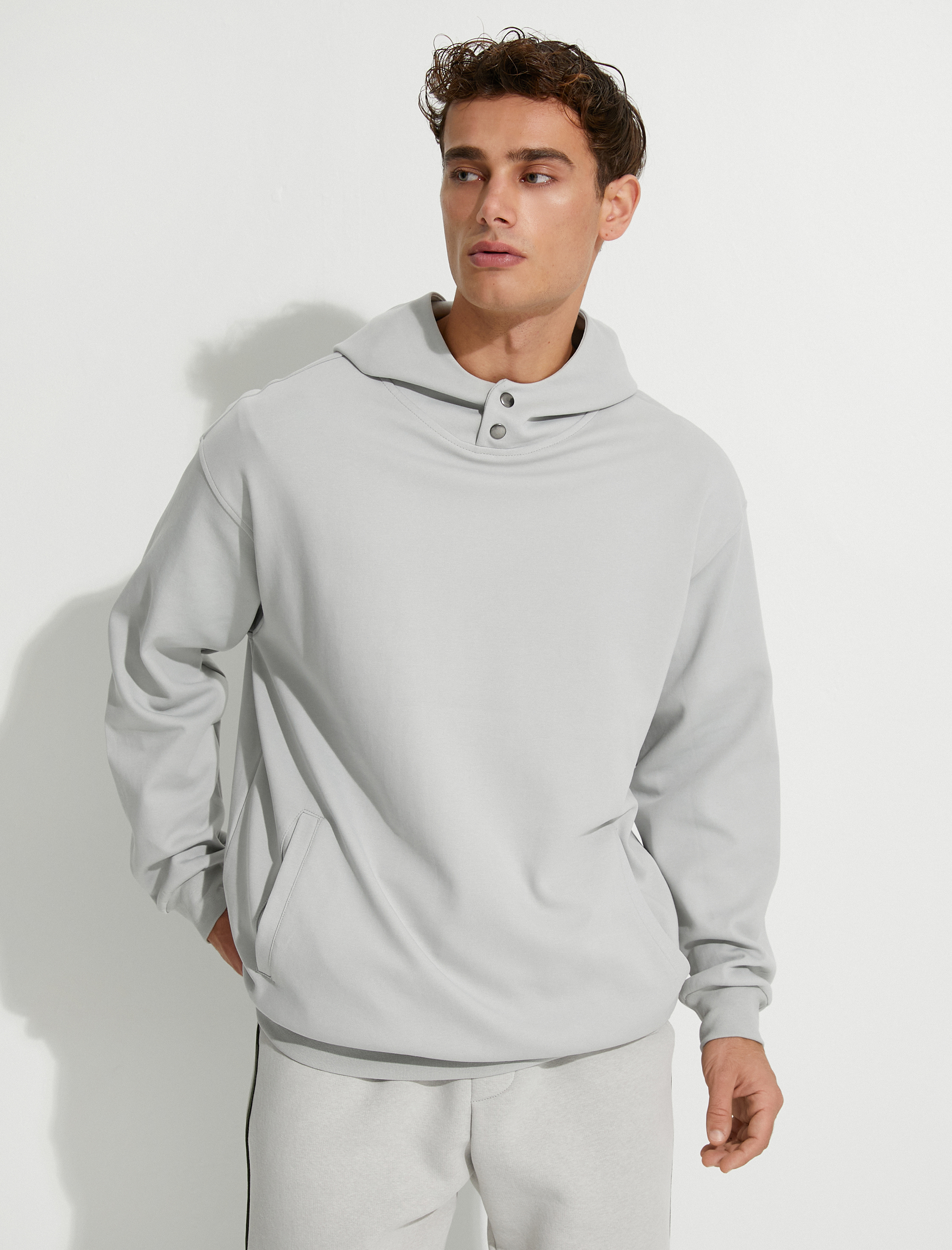   Kapşonlu Sweat Çıtçıt Düğmeli Cep Detaylı Yüksek Yaka Ribanalı