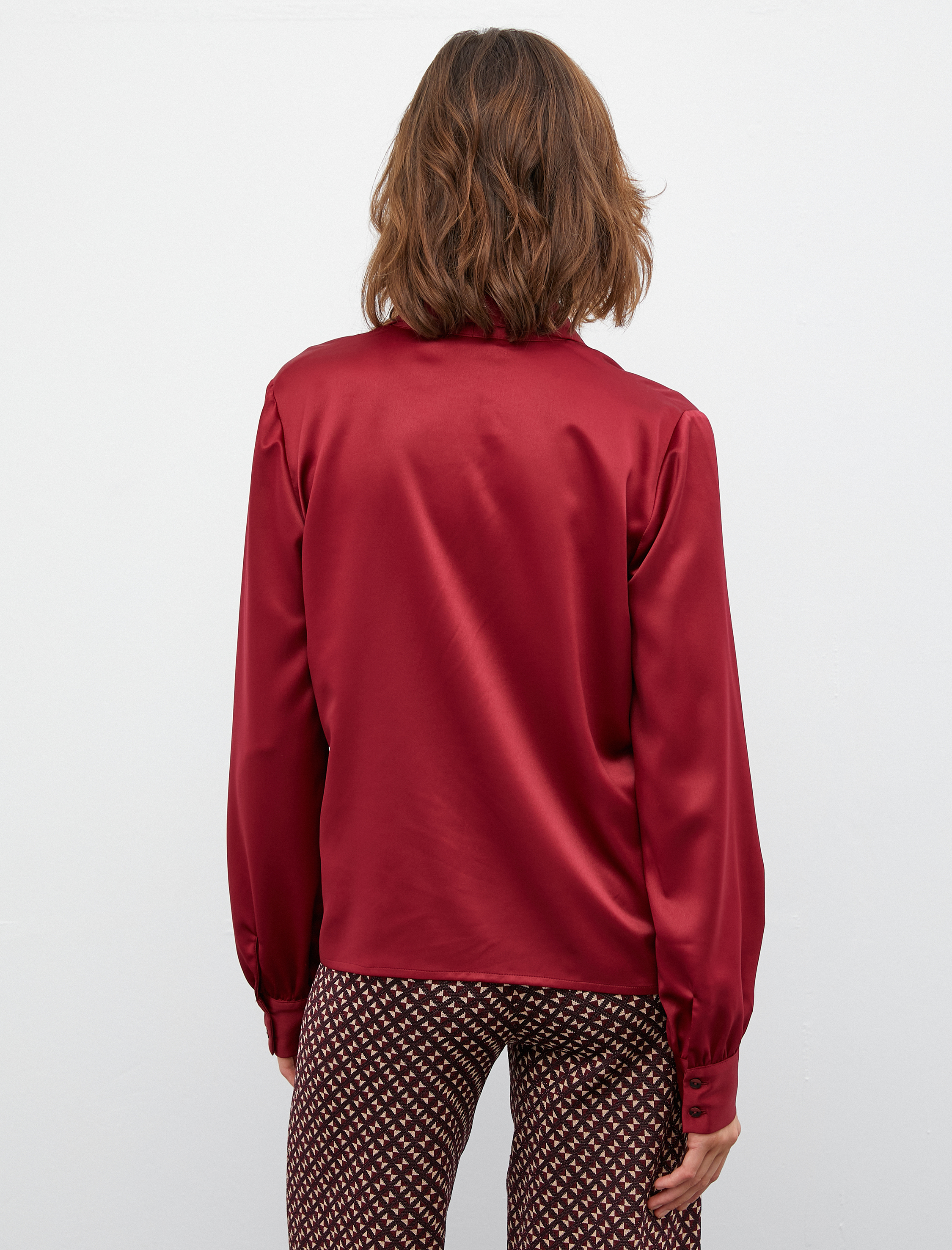   Melis Ağazat X Koton - Fular Yaka Saten Gömlek