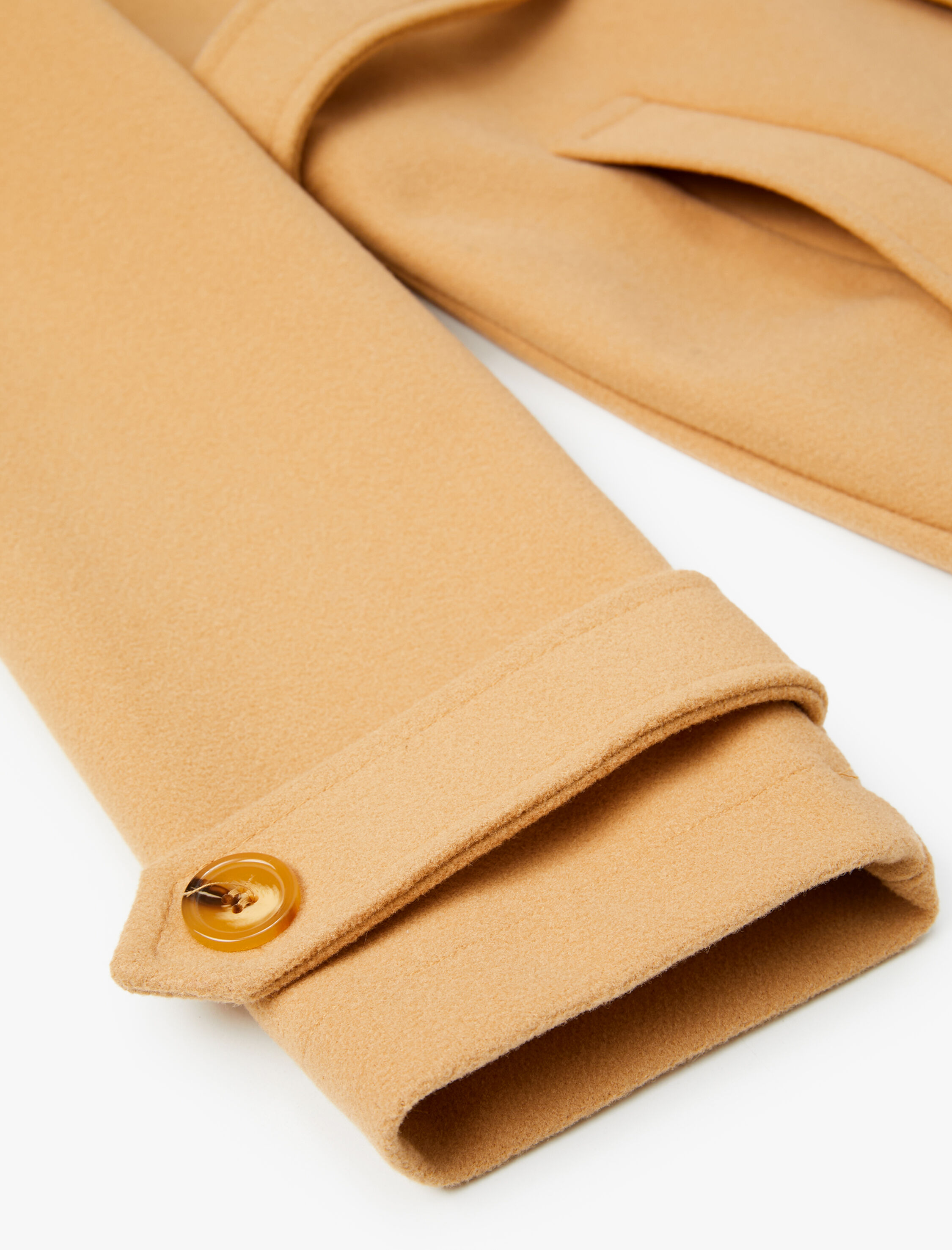   Kaşe Kaban Beli Kuşaklı Kruvaze Düğmeli Cep Detaylı