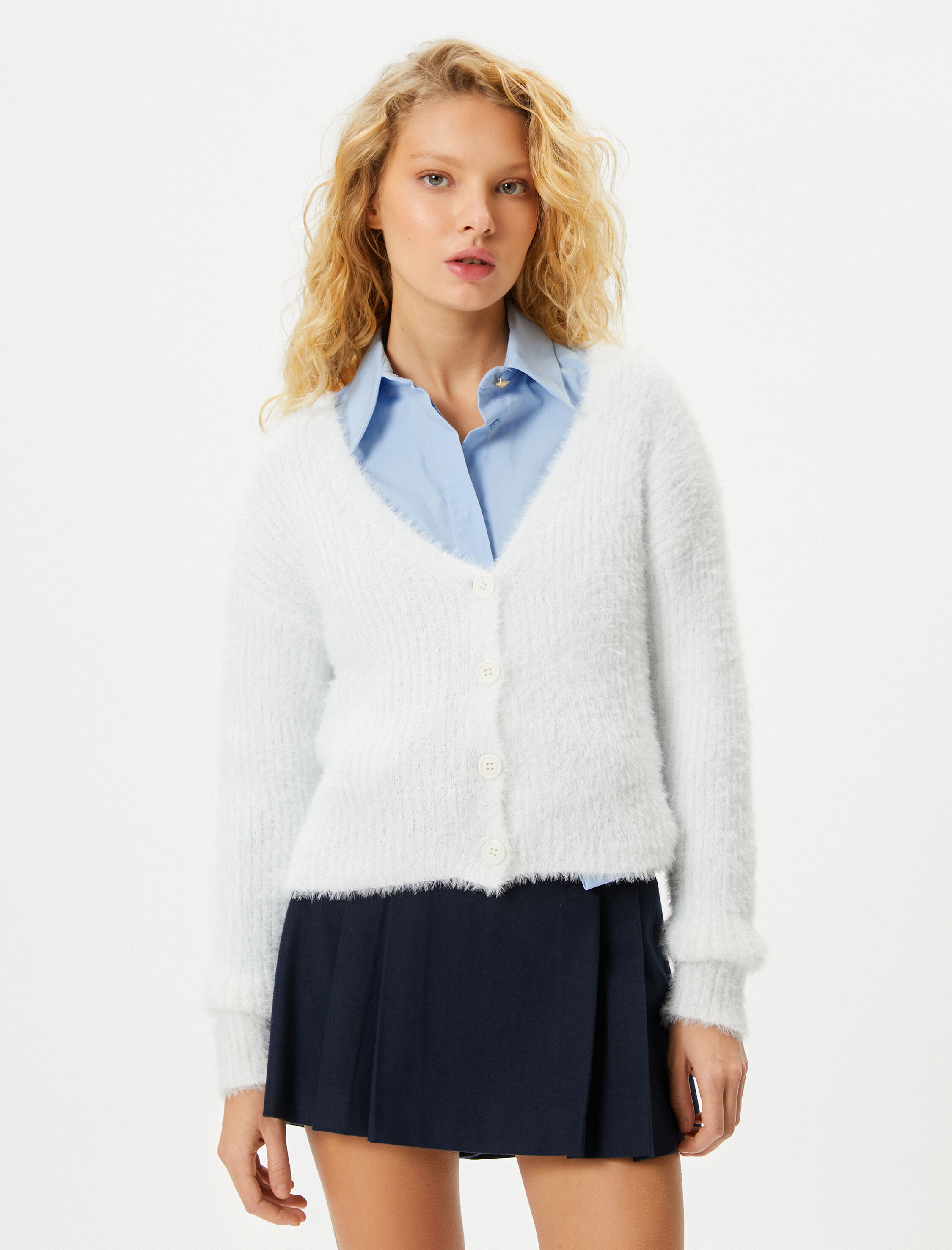 Peluş Triko Crop Hırka Uzun Kollu Düğmeli V Yaka