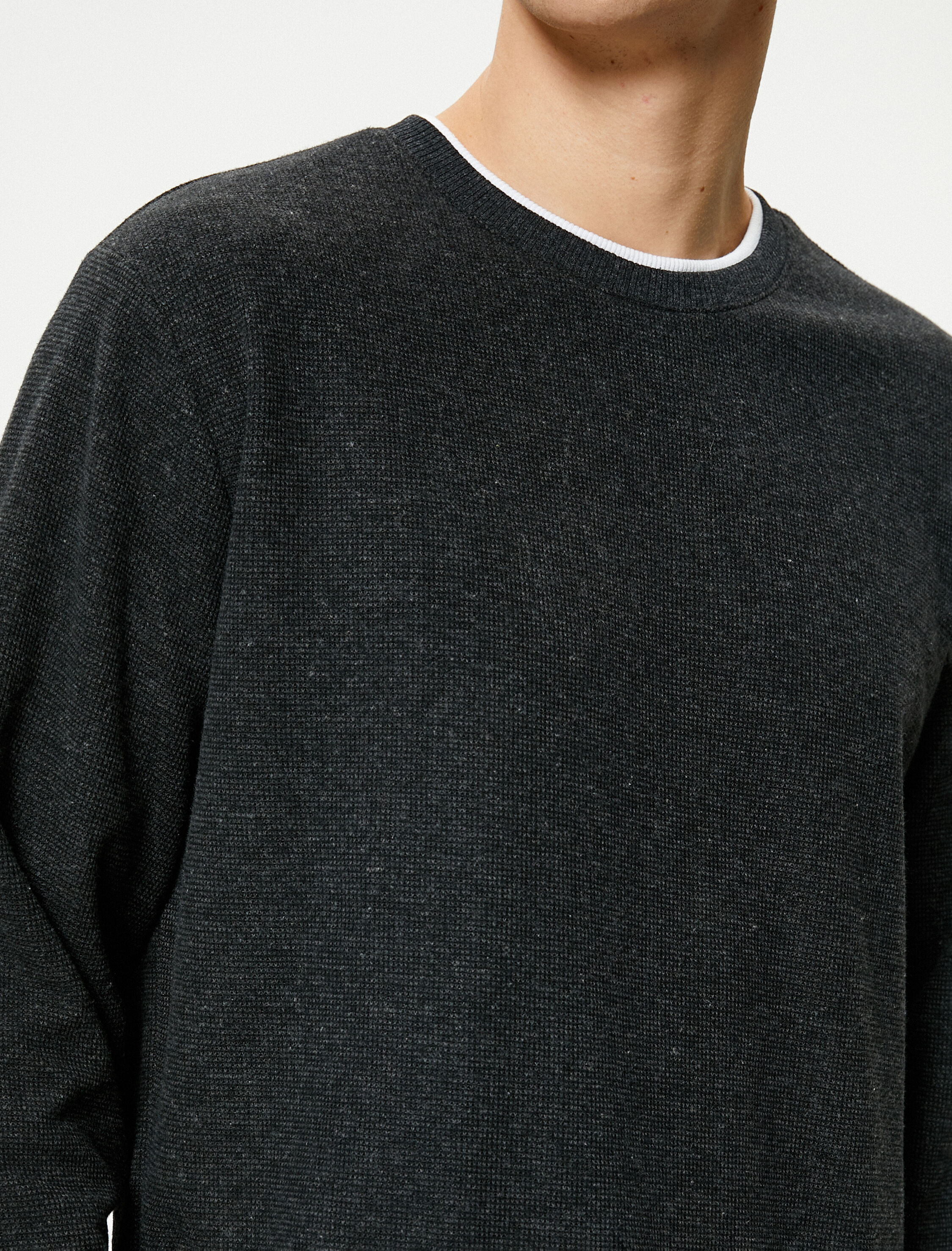   Basic Kazak Kumaş Detaylı Slim Fit Bisiklet Yaka