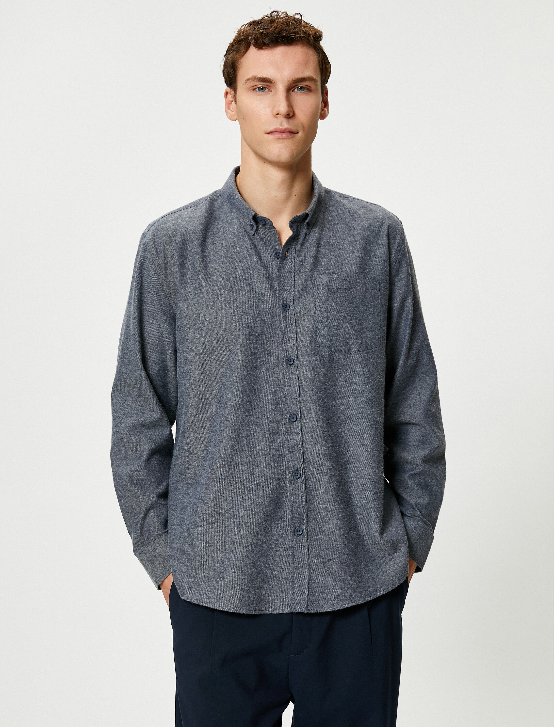   Uzun Kollu Gömlek Dokuma Cep Detaylı Klasik Yaka Düğmeli