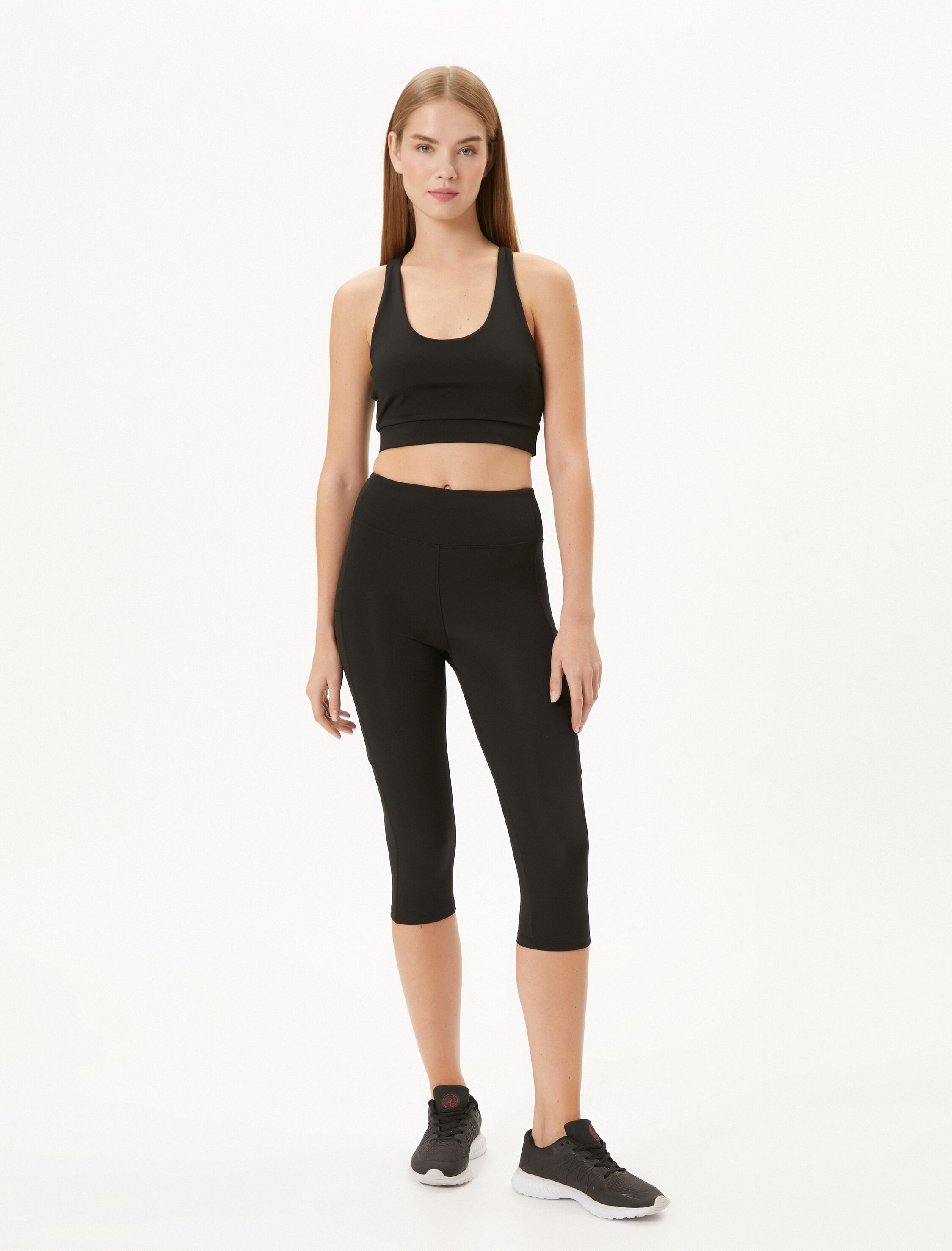   Sporcu Sütyeni Arkası Çapraz Askılı Kaplı U Yaka Slim Fit