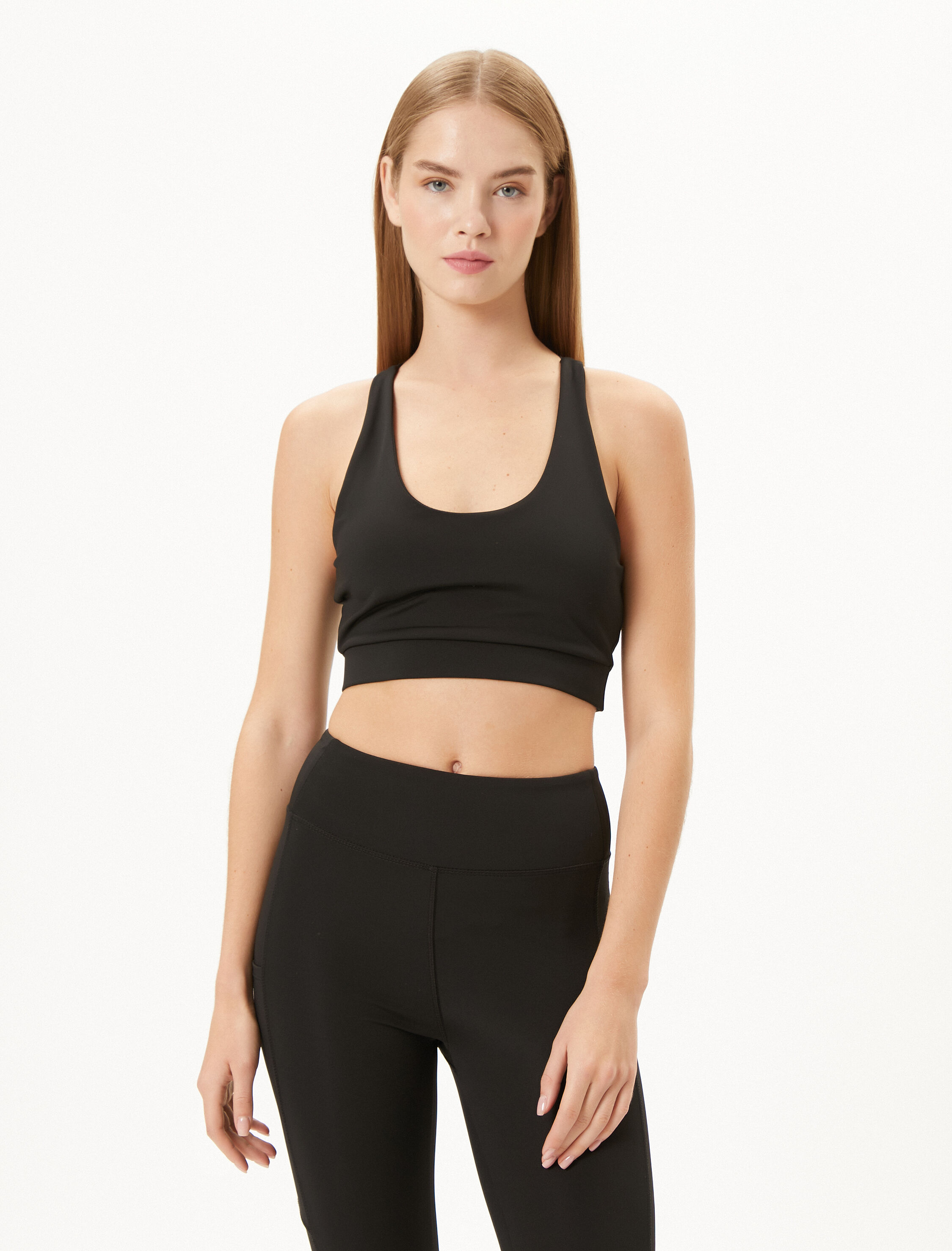   Sporcu Sütyeni Arkası Çapraz Askılı Kaplı U Yaka Slim Fit