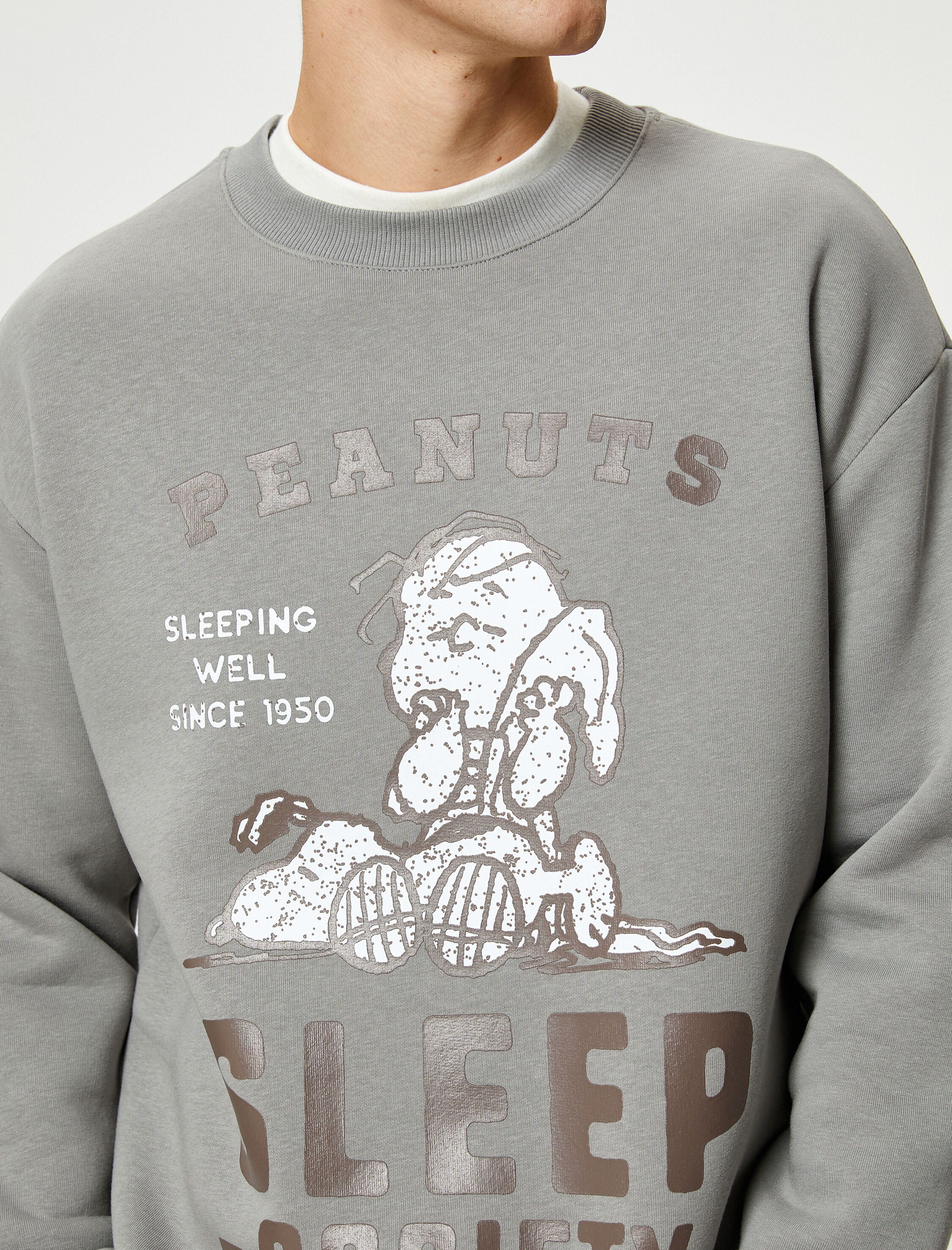   Snoopy Bisiklet Yaka Sweat Rahat Kesim Lisanslı Baskılı Şardonlu