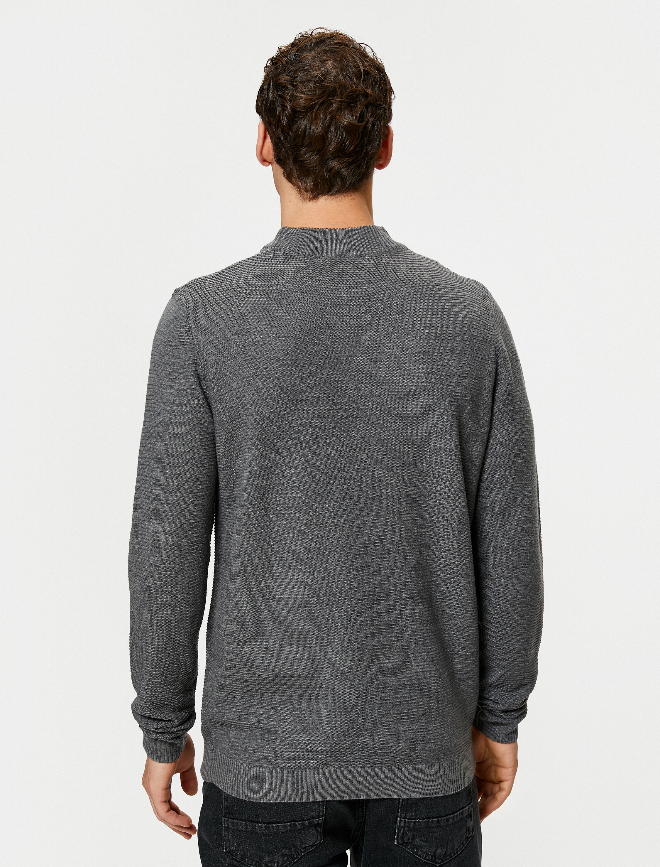 Basic Triko Kazak Slim Fit Yarım Balıkçı Yaka Dokulu Uzun Kollu