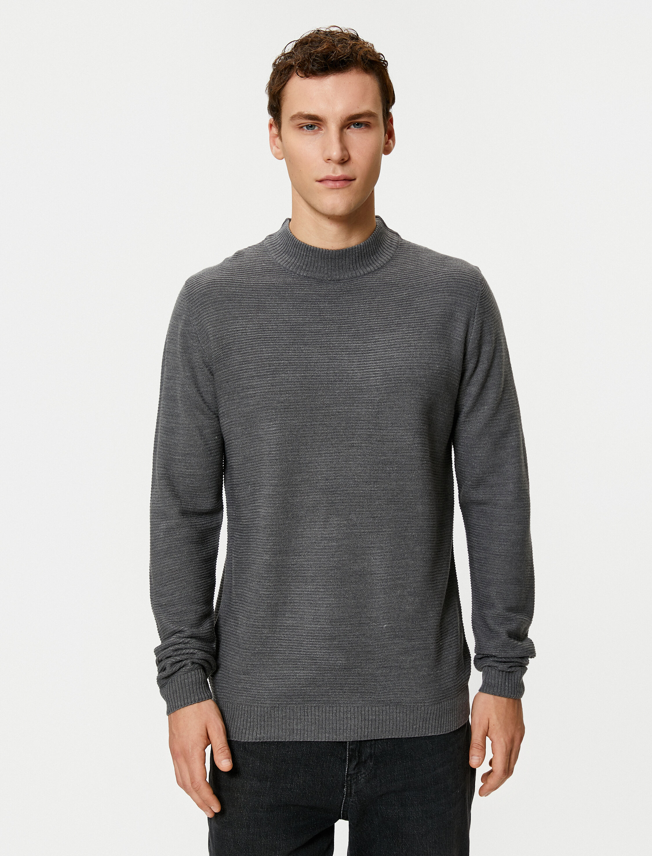 Basic Triko Kazak Slim Fit Yarım Balıkçı Yaka Dokulu Uzun Kollu