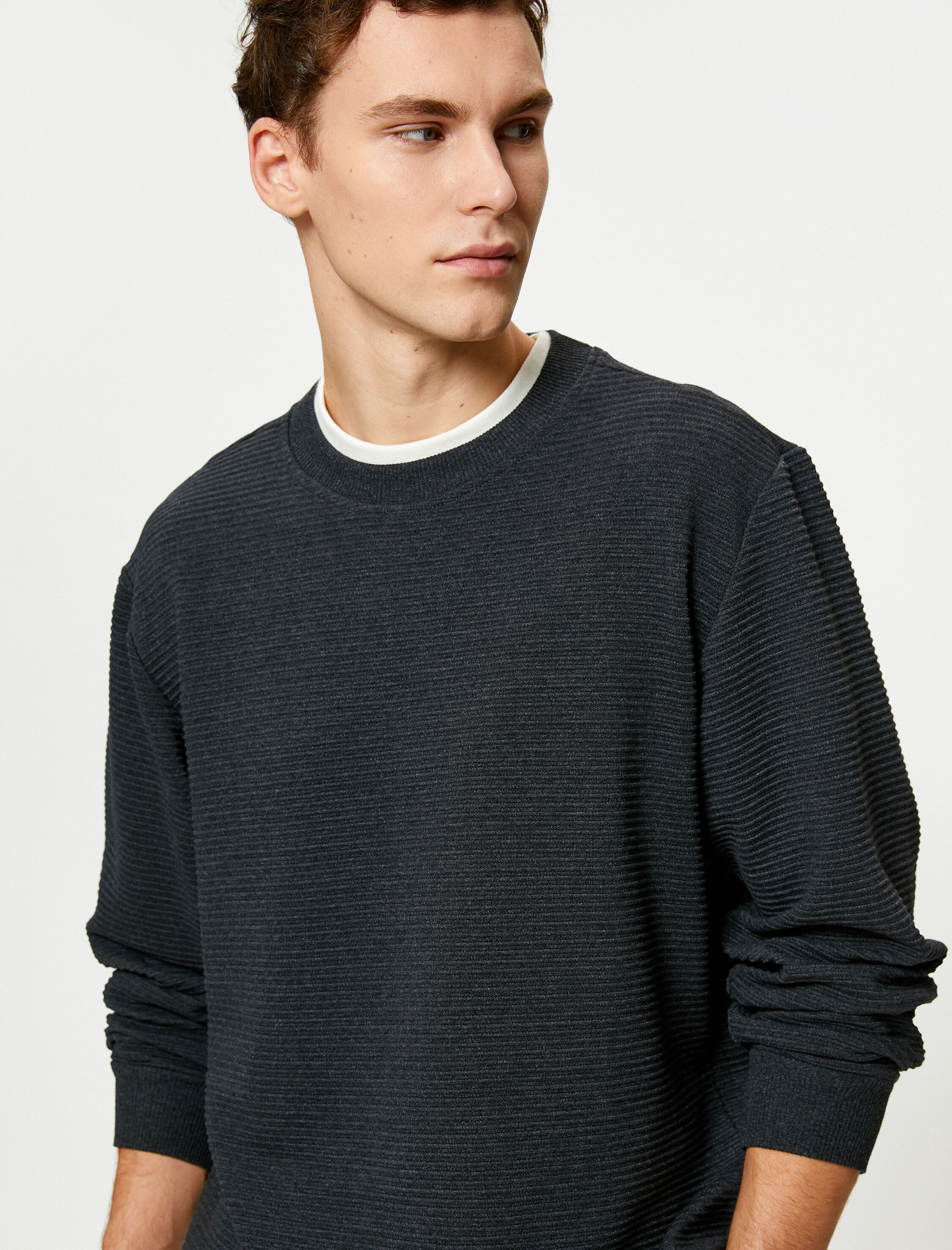   Basic Kazak Bisiklet Yaka Kumaş Detaylı Uzun Kollu