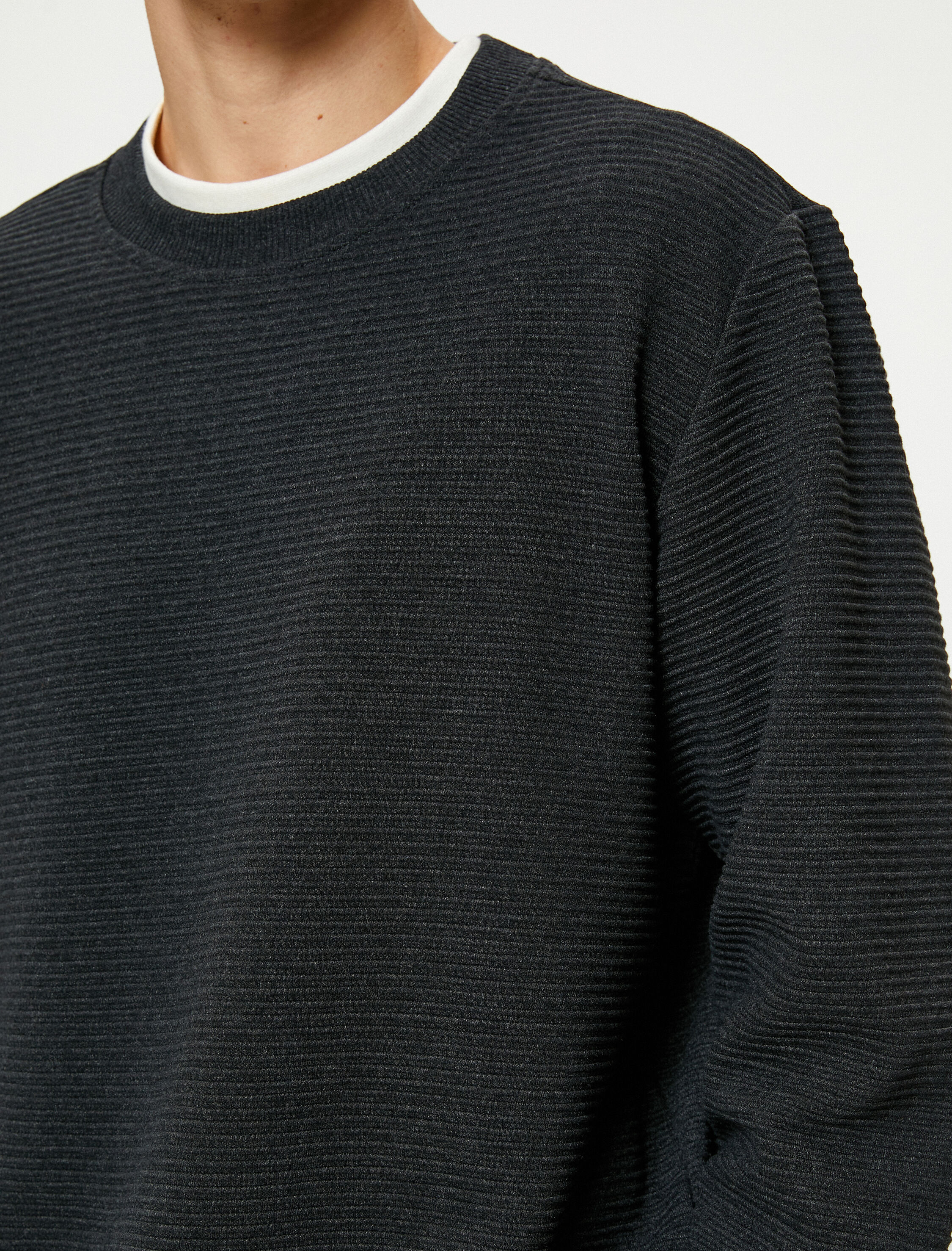   Basic Kazak Bisiklet Yaka Kumaş Detaylı Uzun Kollu