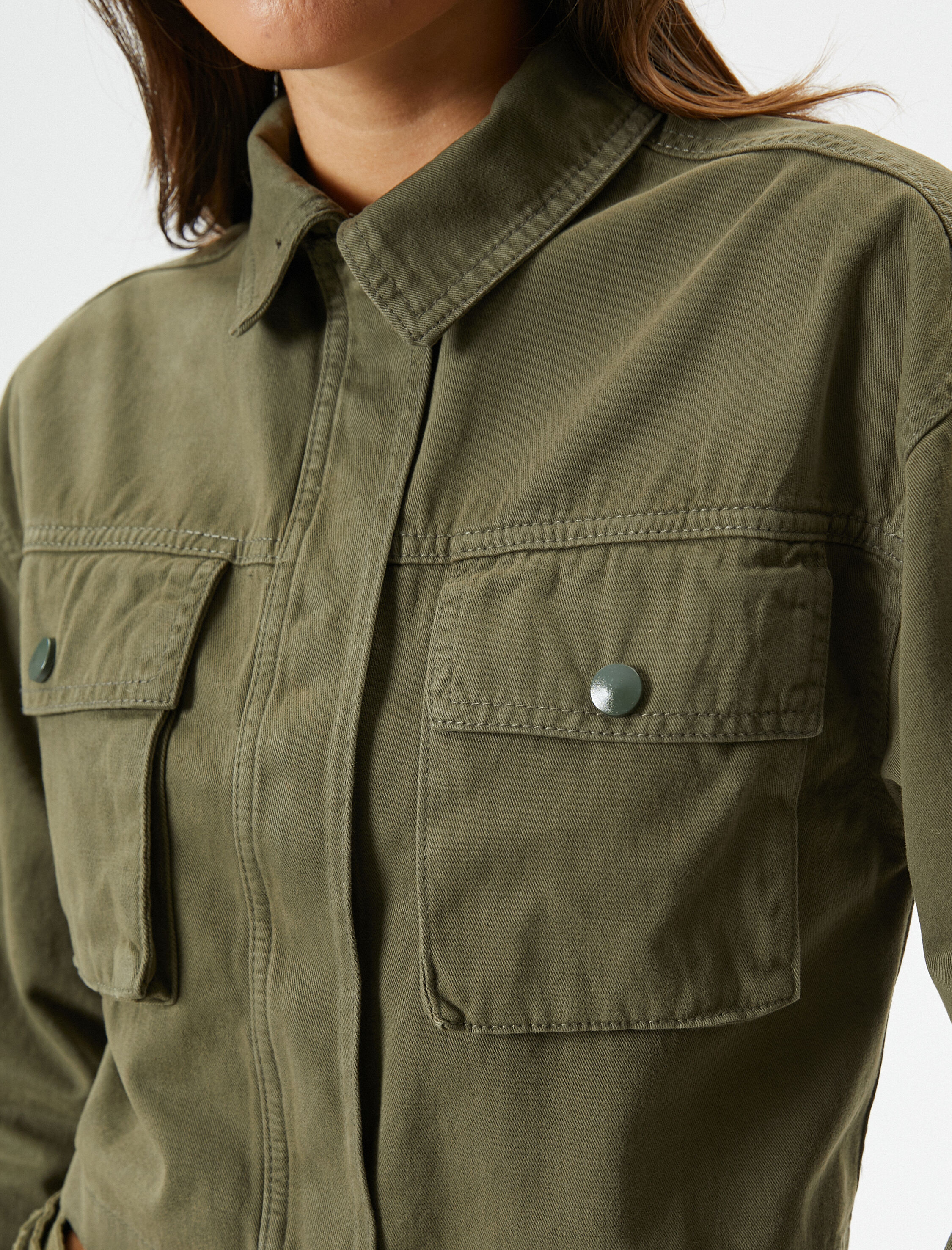   Kısa Ceket Soluk Efektli Kapaklı Cep Detaylı Gizli Düğmeli Pamuklu