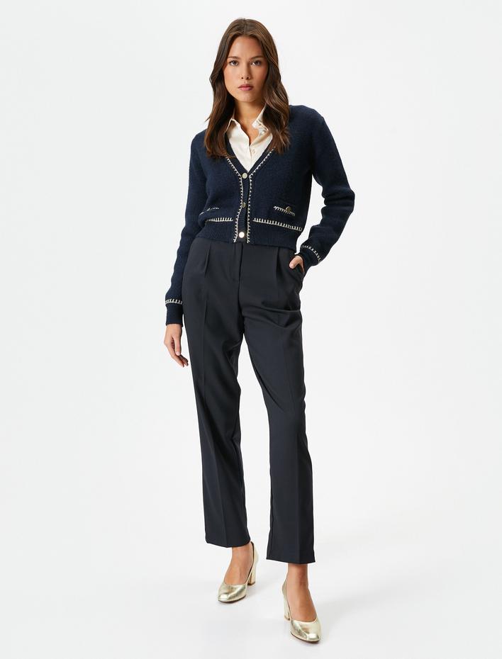  Melis Ağazat X Koton - Pile Detaylı Kumaş Pantolon Cepli