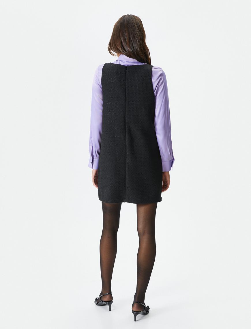   Tuba Ünsal X Koton - Mini Tüvit Jile Elbise  V Yaka Püsküllü Cep Detaylı