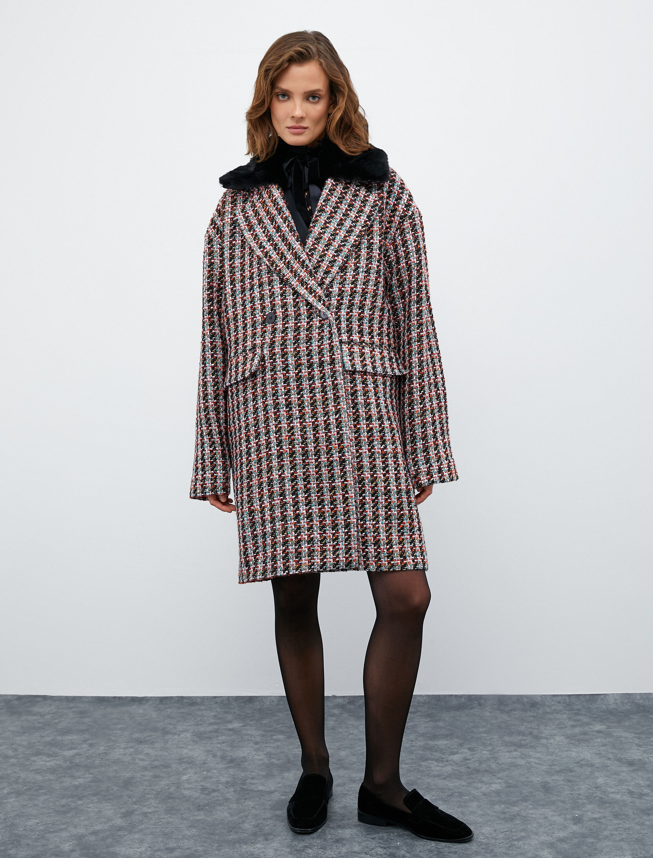   Melis Ağazat X Koton - Suni Kürklü Tüvit Kaban