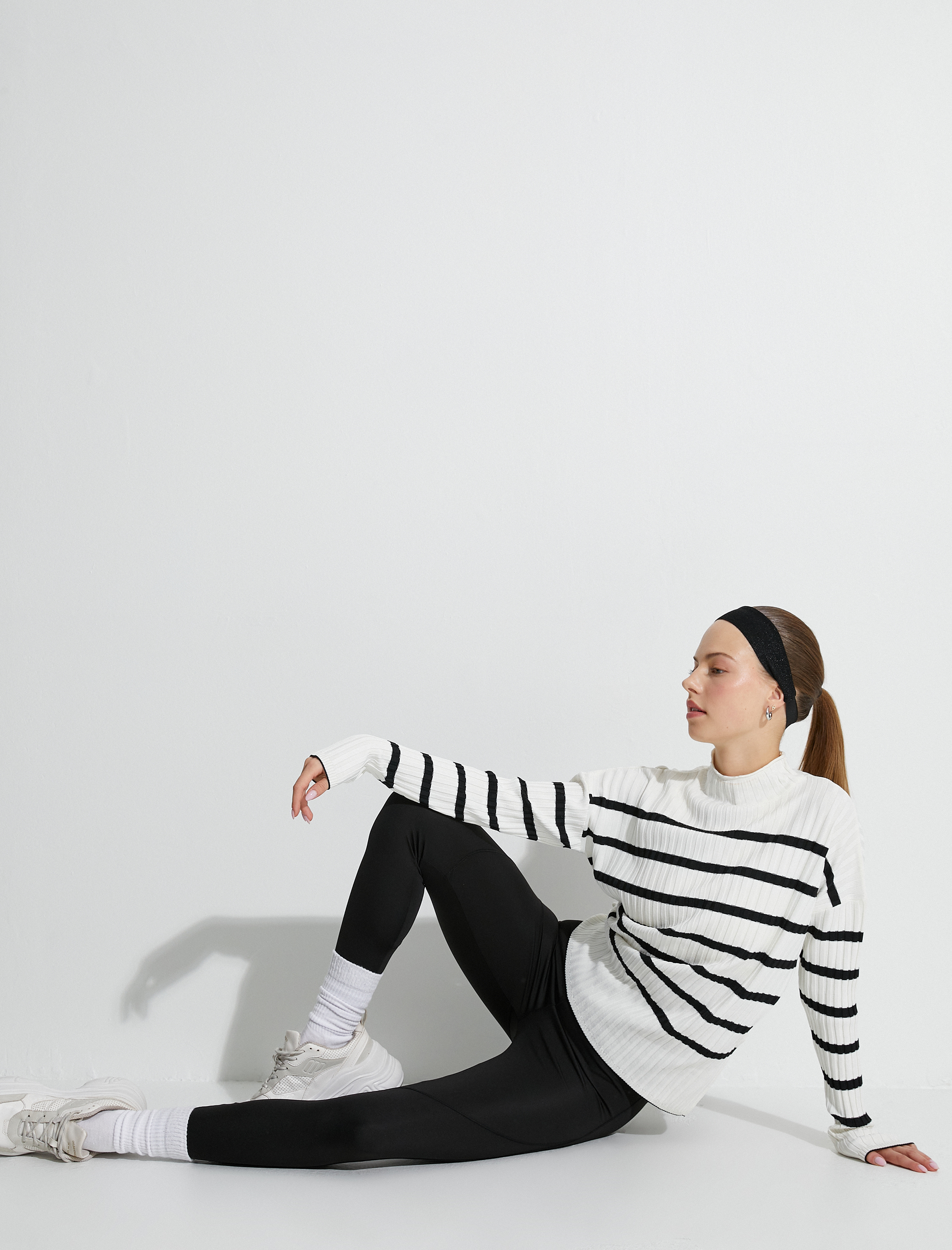   Dikiş Detaylı Spor Tayt Normal Bel