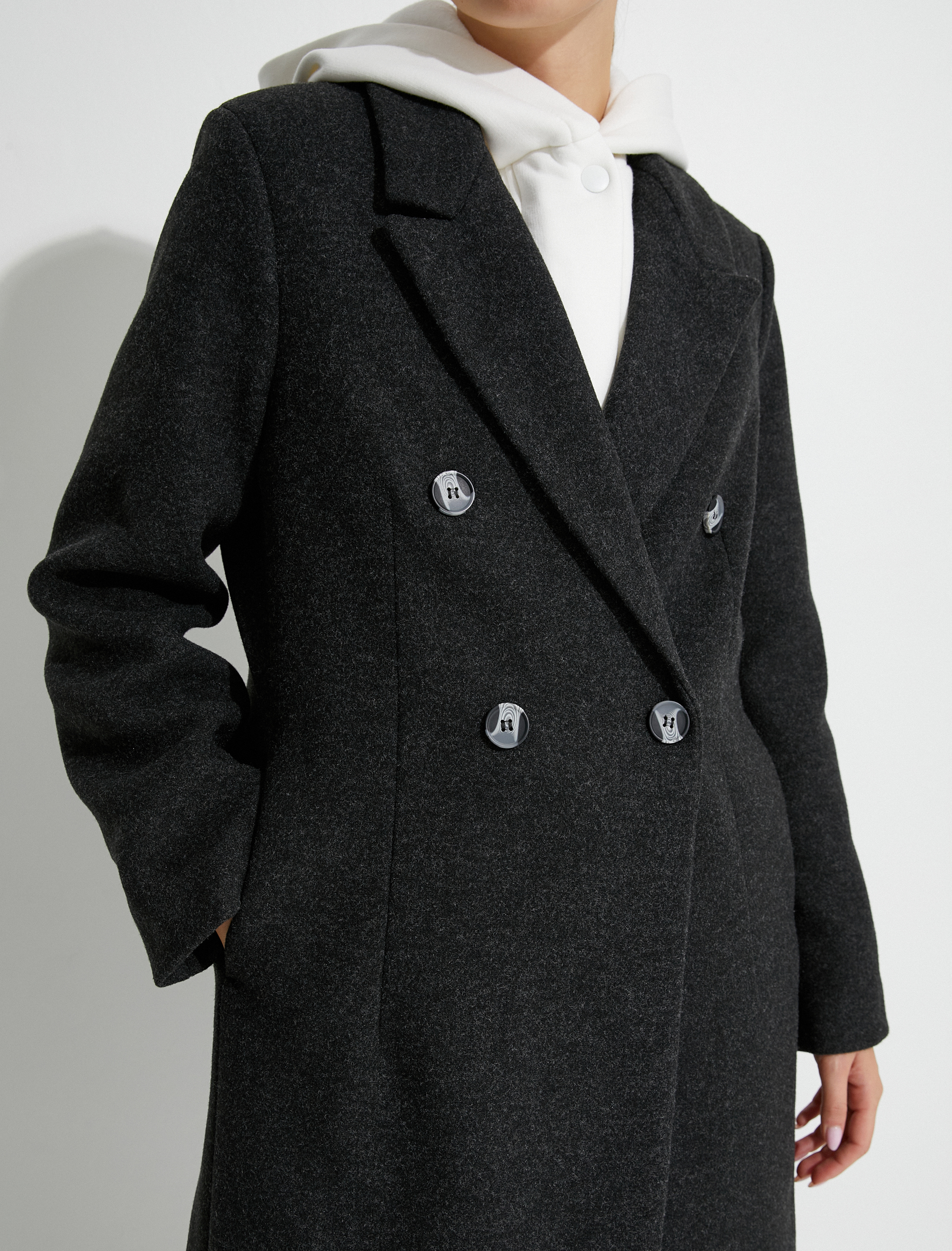   Uzun Kaşe Kaban Kruvaze Kapama Düğmeli Cep Detaylı Kuşaklı