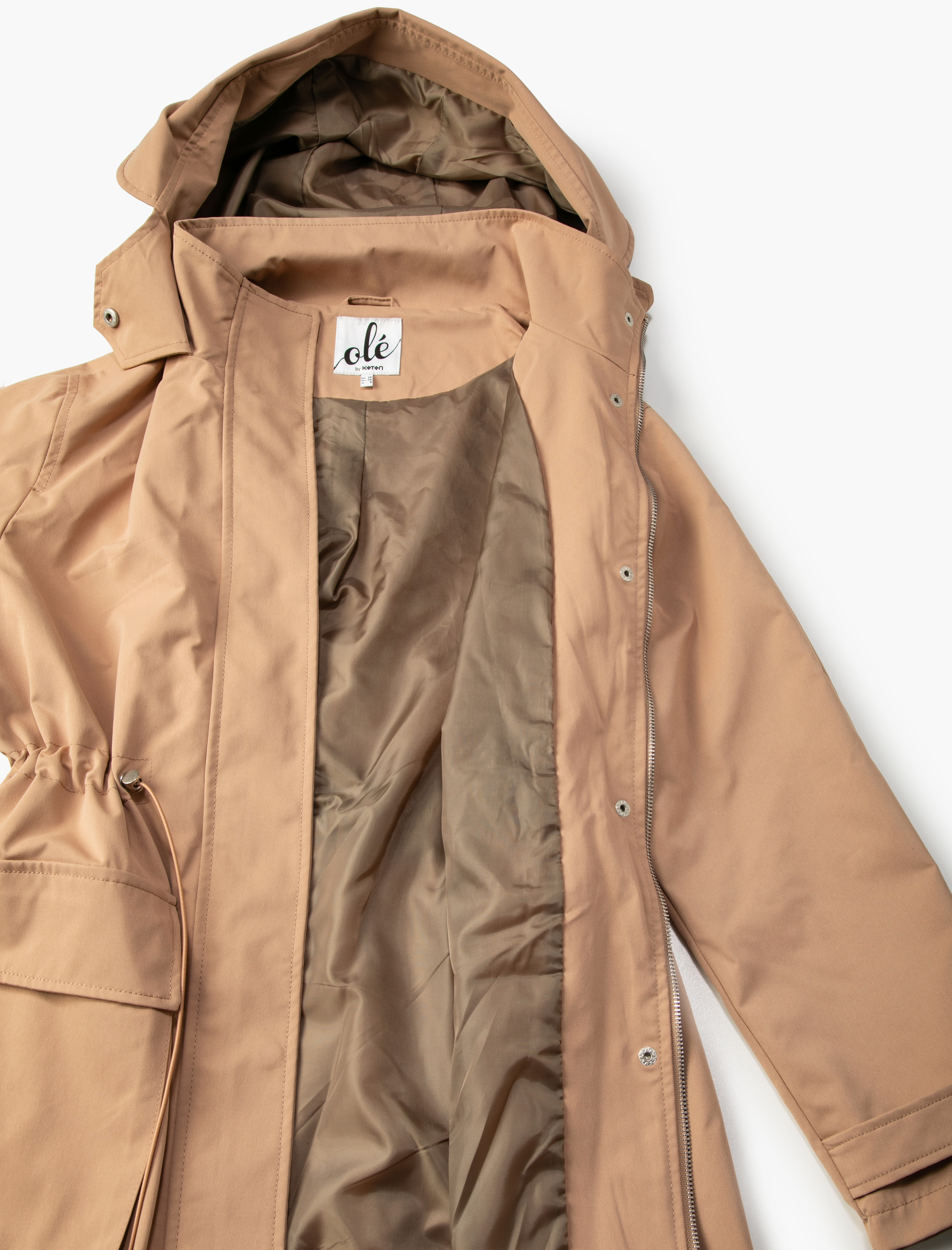   Trençkot Kapüşonlu Beli Bağlamalı Fermuarlı Manşetleri Bantlı