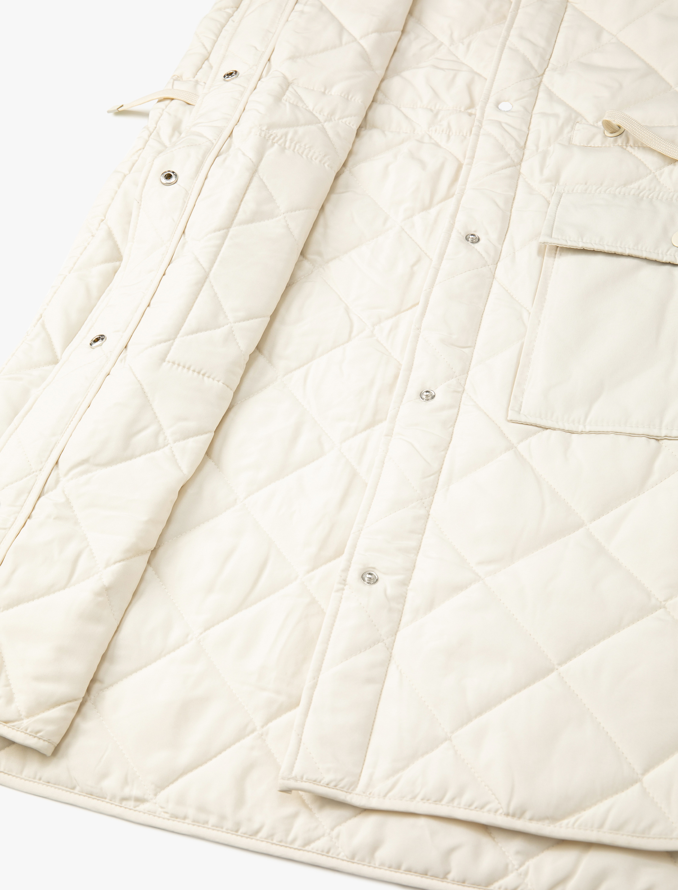   Kapitone Uzun Yelek Cepli Kapüşonlu Beli Bağlamalı Çıtçıt Düğmeli