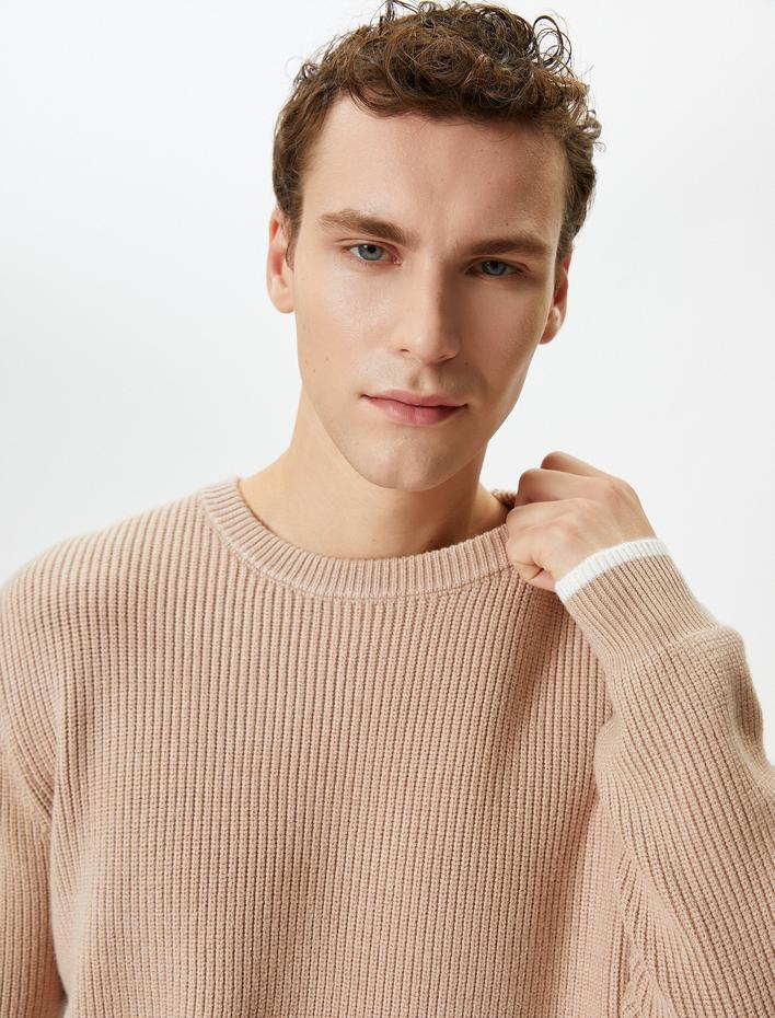  Basic Triko Kazak Kumaş Detaylı Bisiklet Yaka