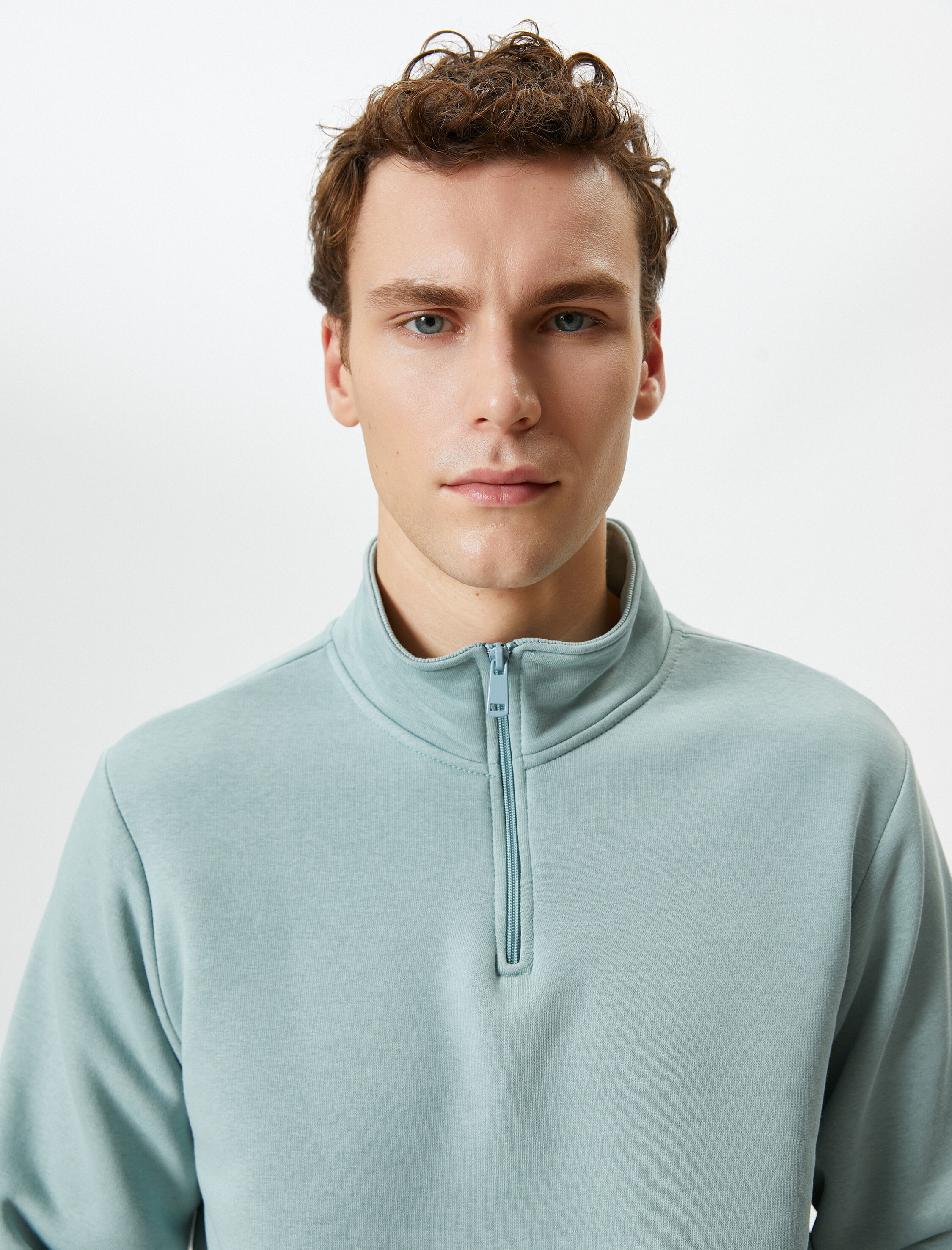   Yarım Fermuarlı Sweatshirt Dik Yaka Uzun Kollu Şardonlu