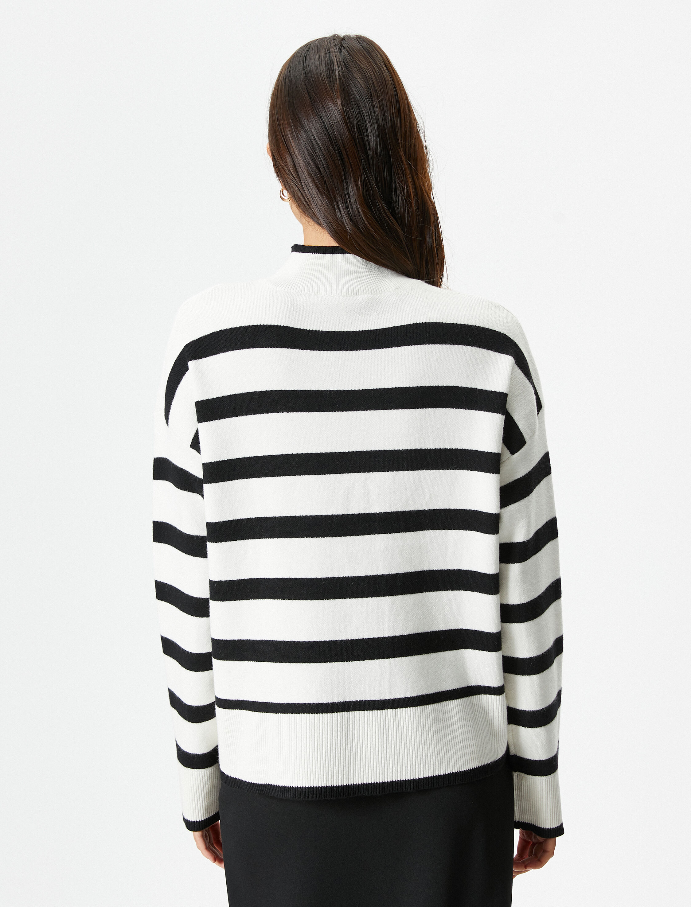 Oversize Triko Kazak Yarım Balıkçı Yaka