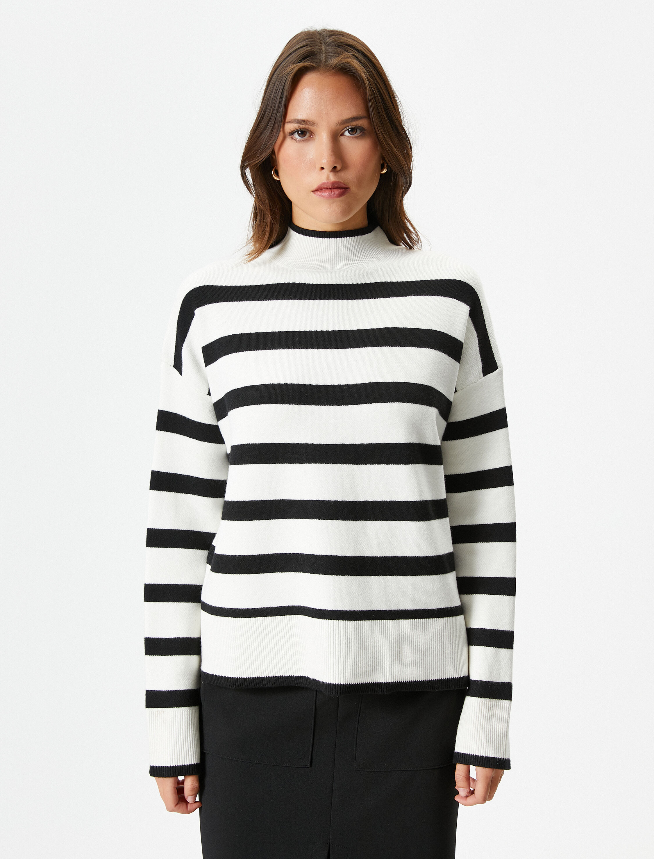 Oversize Triko Kazak Yarım Balıkçı Yaka