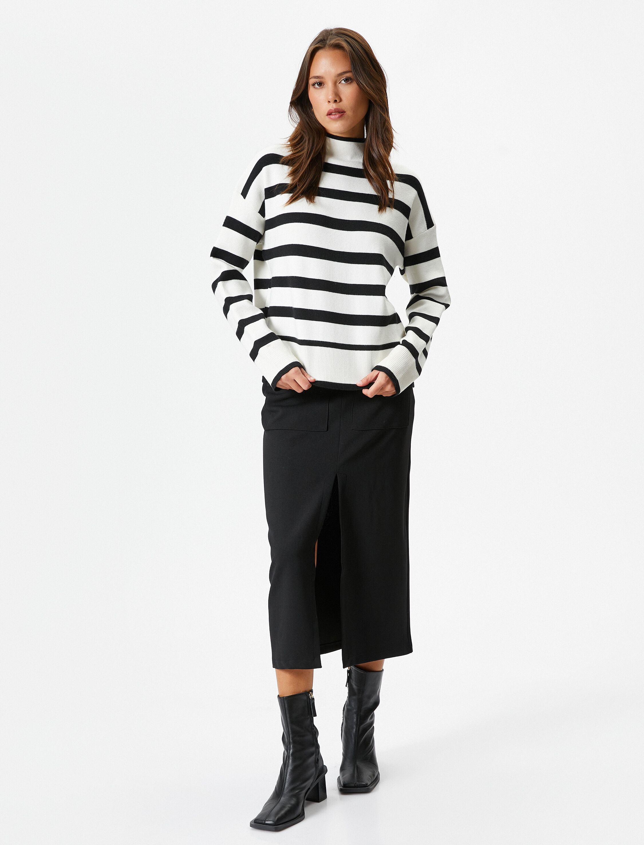 Oversize Triko Kazak Yarım Balıkçı Yaka