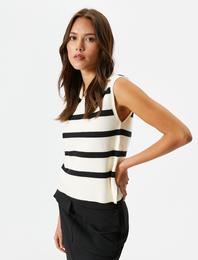 Kapüşonlu Süveter Yırtmaç Detaylı Regular Fit