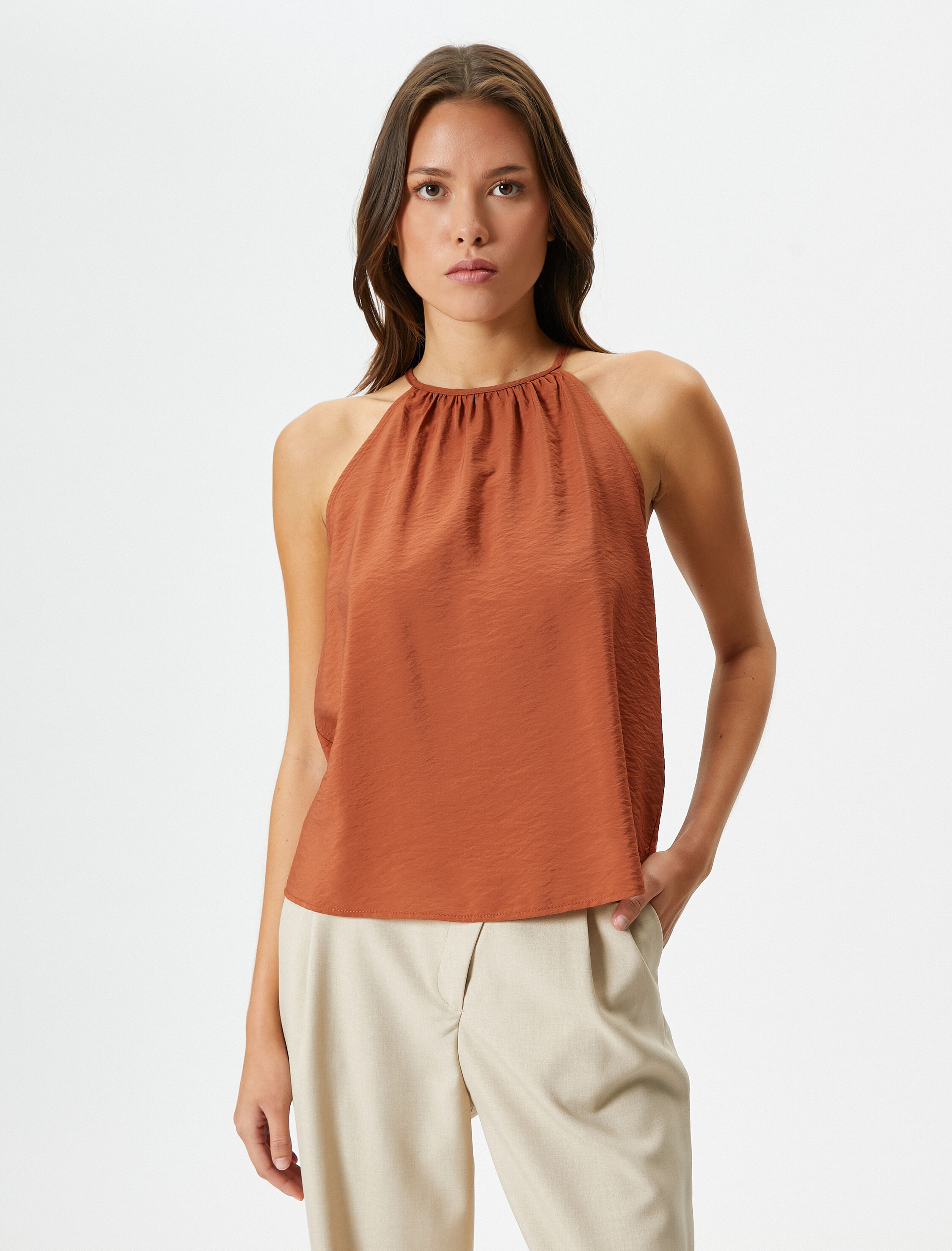   Halter Yaka Atlet Dokulu Viskon