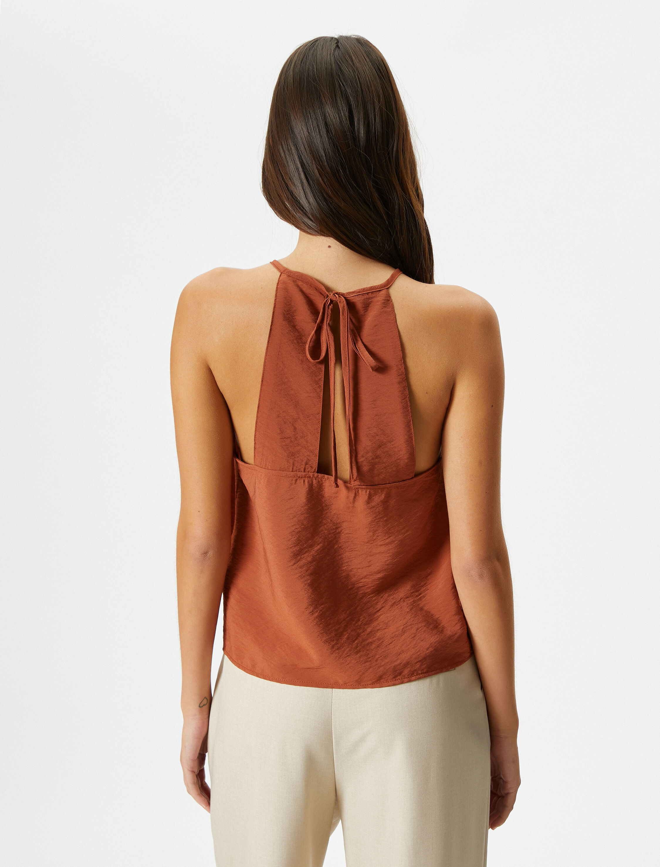   Halter Yaka Atlet Dokulu Viskon