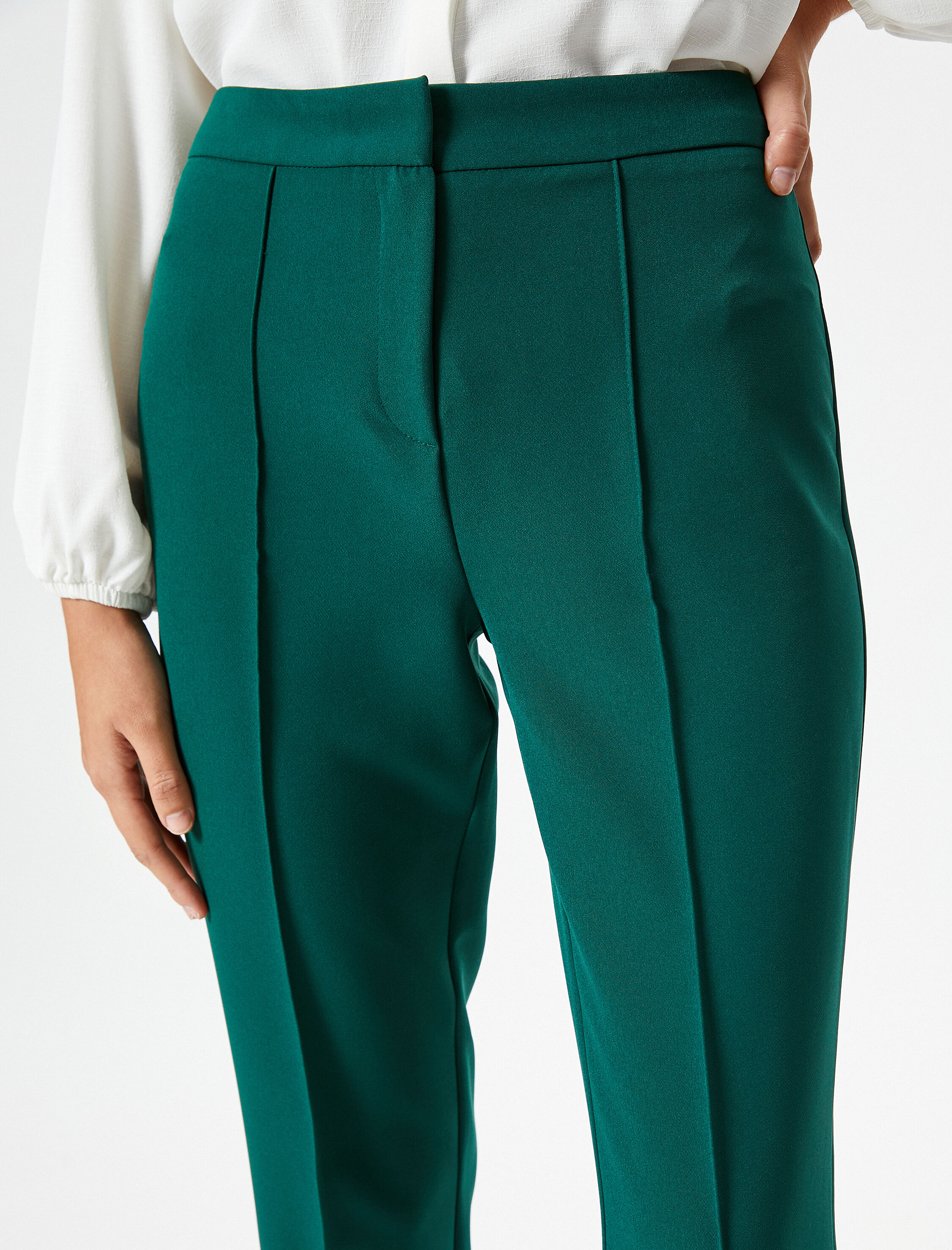   Melis Ağazat X Koton - Yüksek Bel Nervürlü Kumaş Pantolon