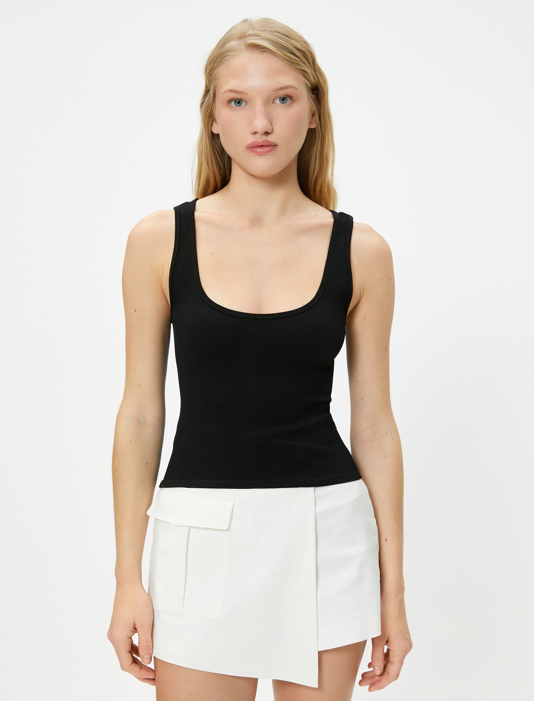   Derin U Yaka Crop Atlet Ribanalı Kalın Askılı