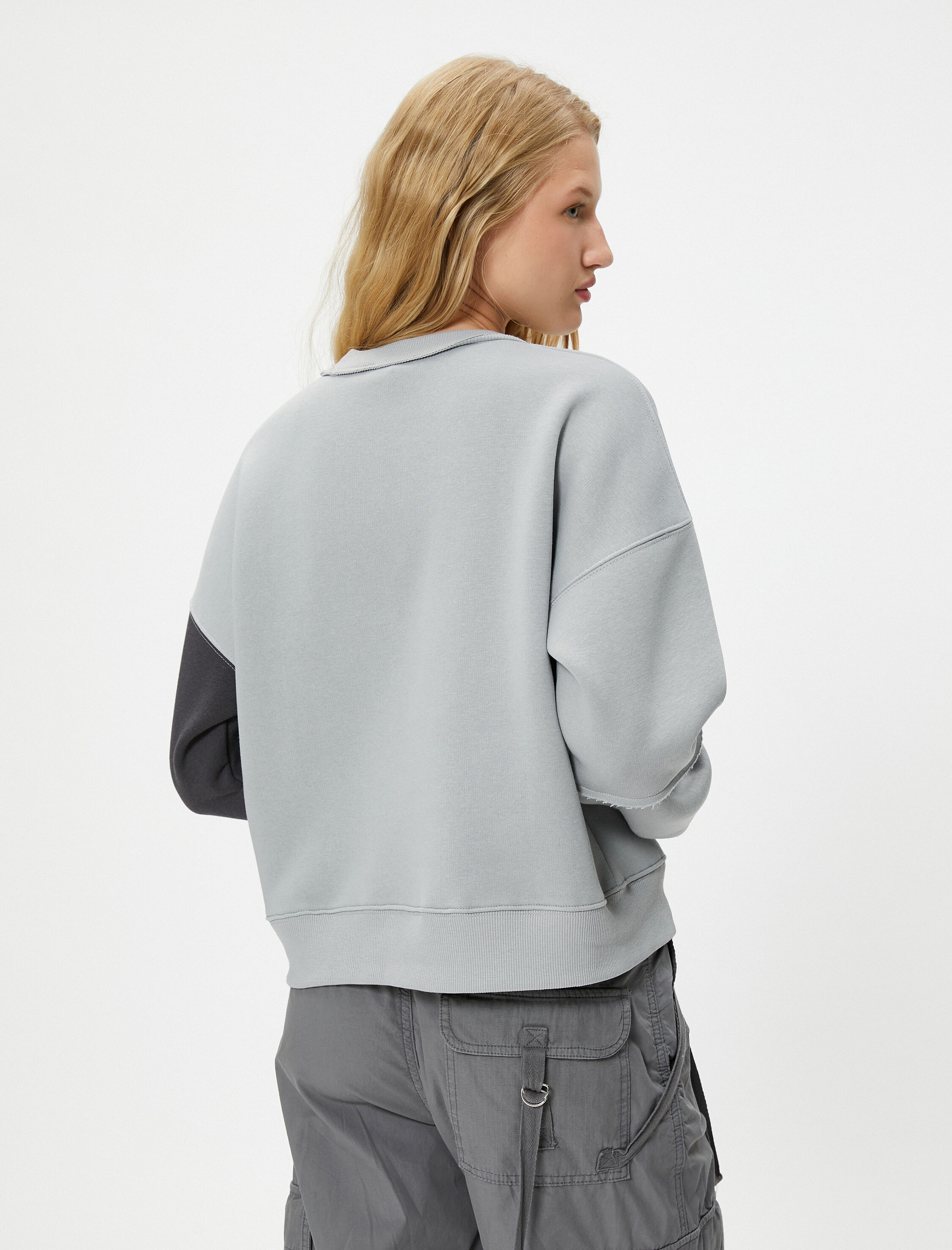   Şardonlu Kolej Sweatshirt Baskılı Parçalı Dikiş Detaylı Uzun Kollu Bisiklet Yaka Pamuklu