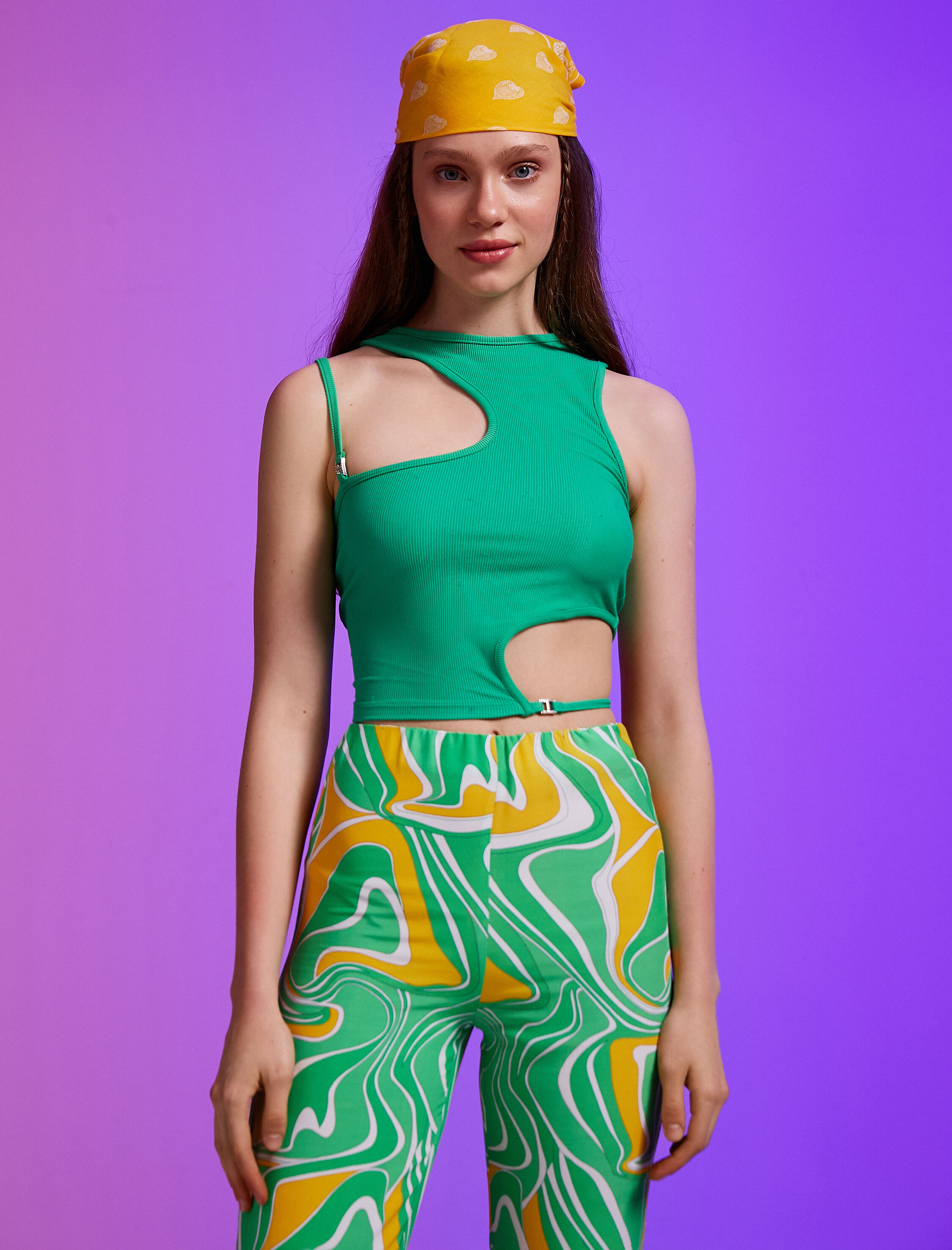   Büstiyer Pencere Detaylı Bisiklet Yaka