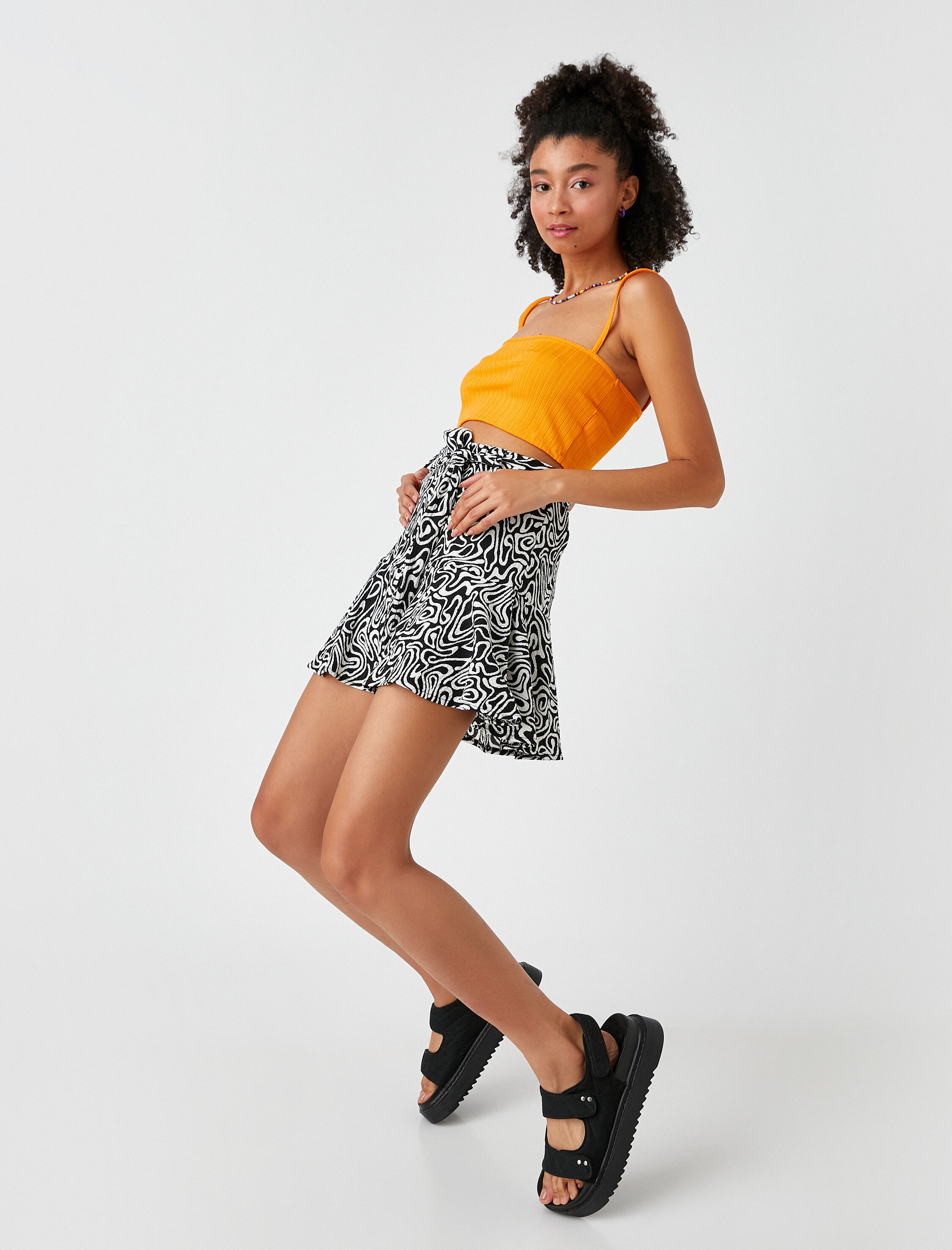   Mini Şort Etek Çiçekli