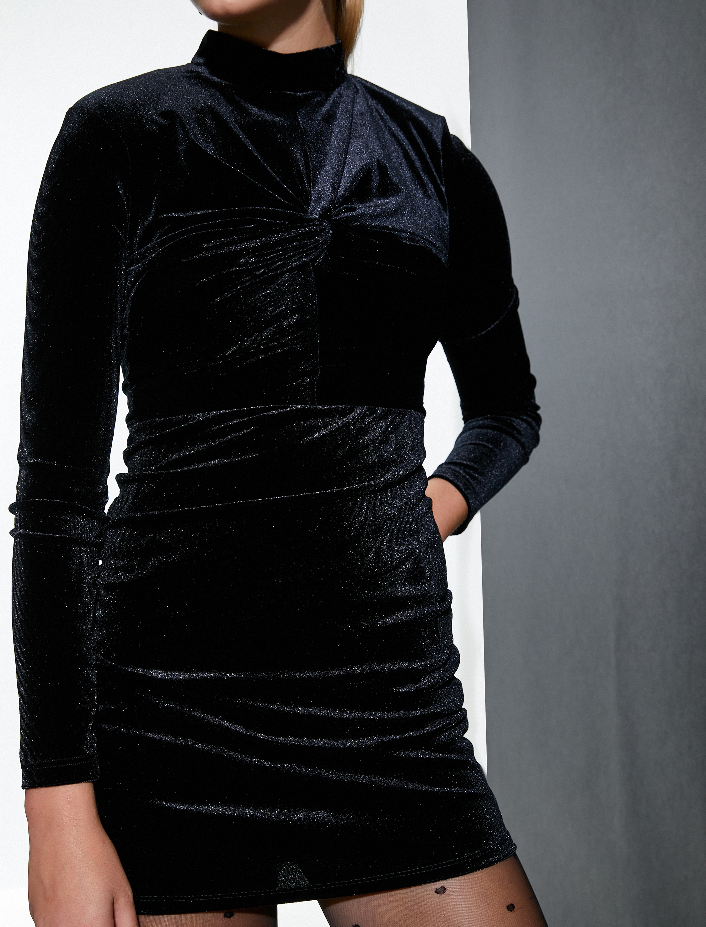   Abiye Kadife Elbise Büzgü Detaylı Dik Yaka