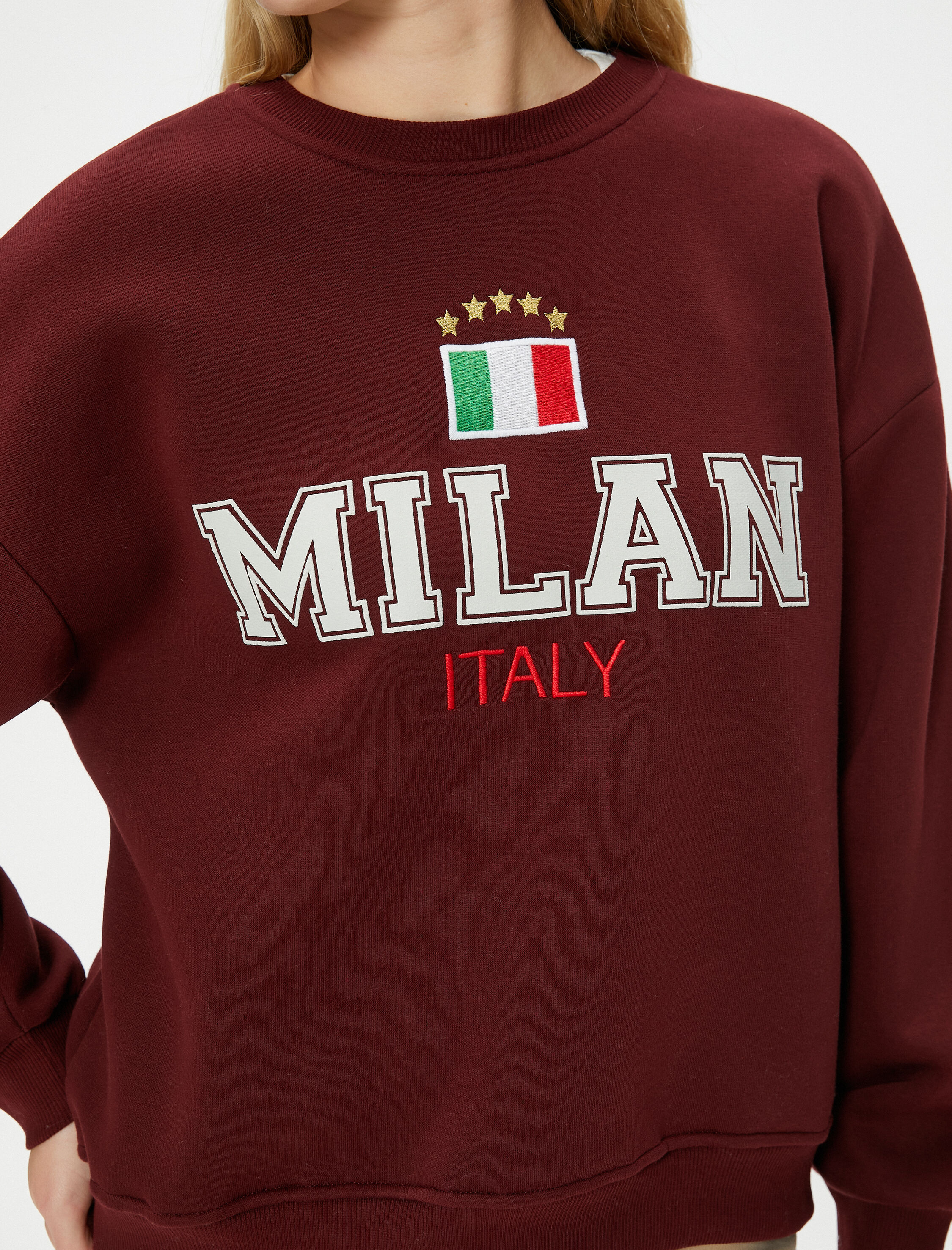   Şardonlu Italy Sweatshirt Aplike Detaylı Uzun Kollu Bisiklet Yaka Pamuklu