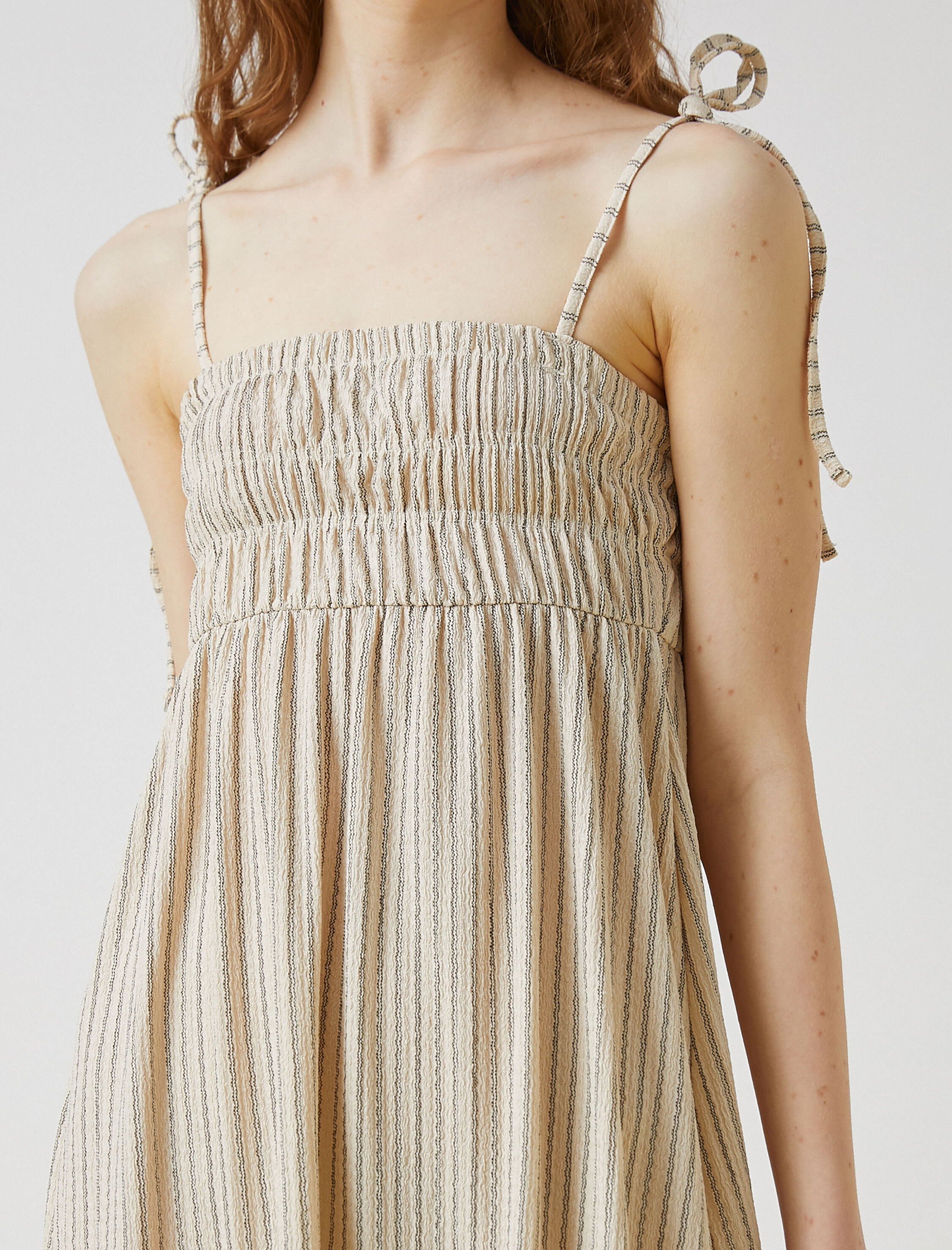   İnce Askılı Midi Elbise